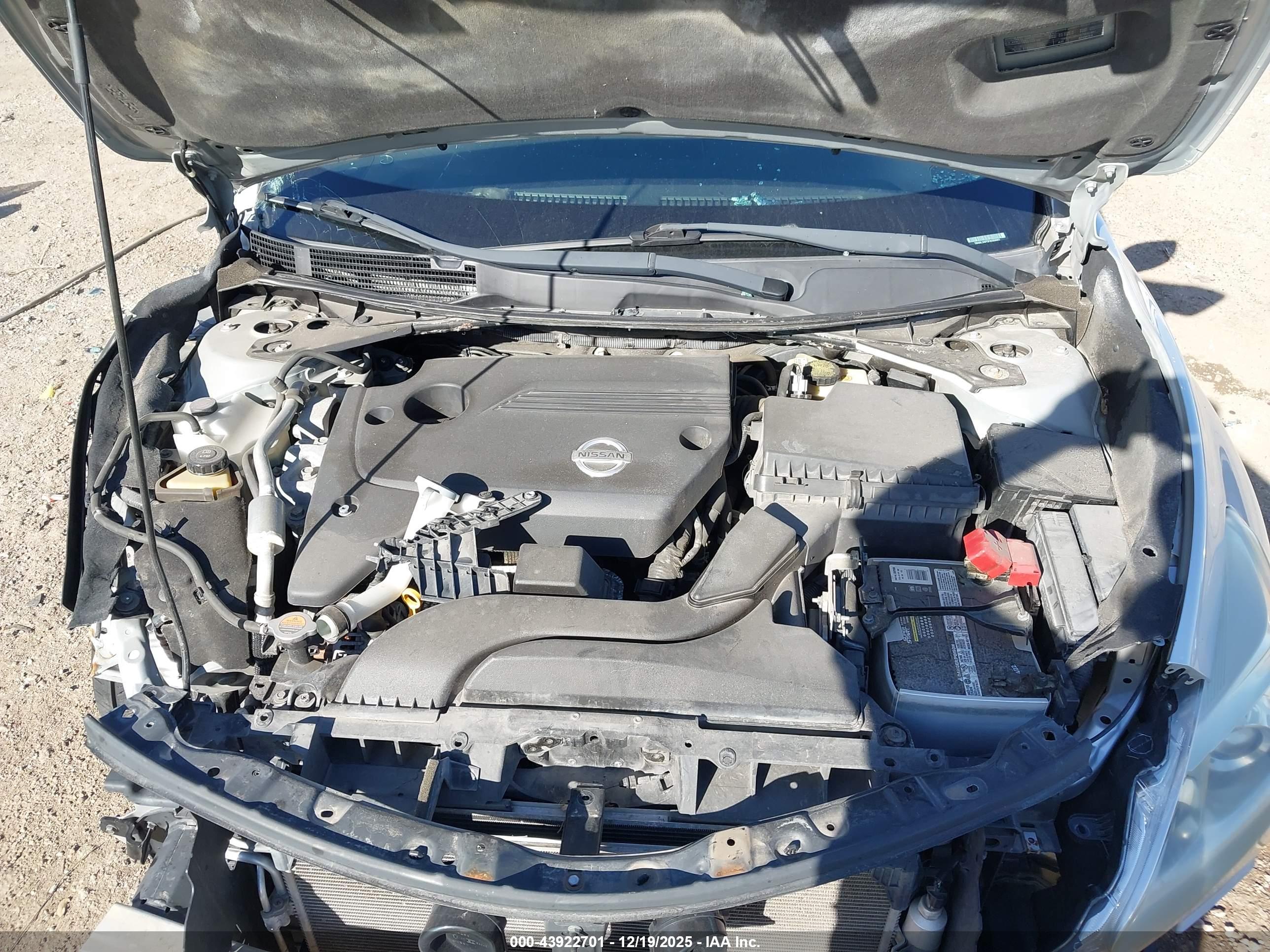 NISSAN ALTIMA image 10