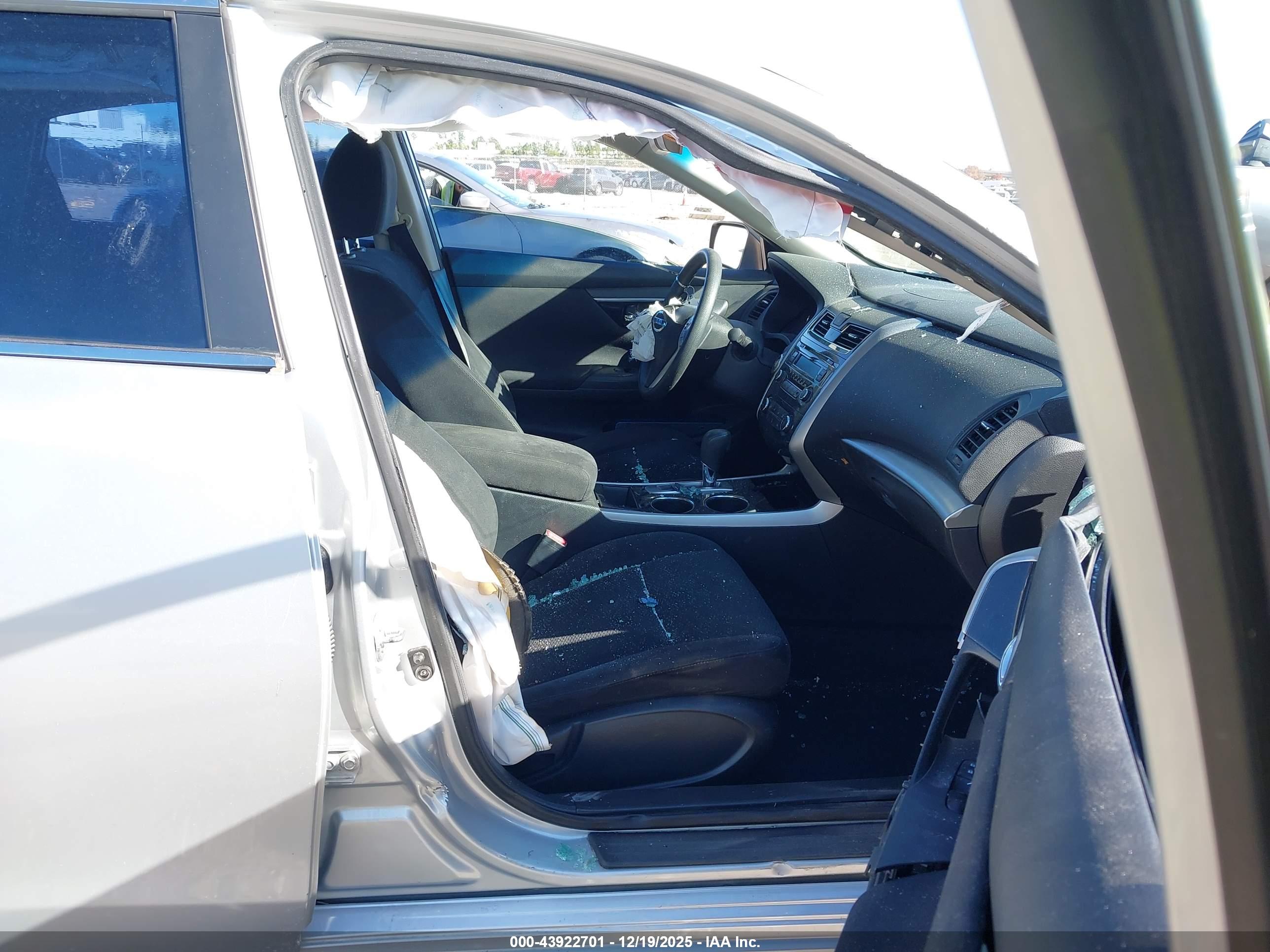NISSAN ALTIMA image 5