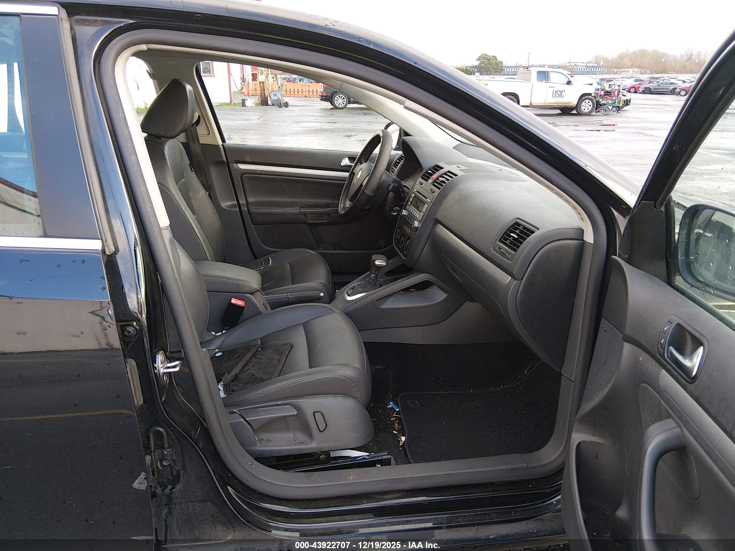 VOLKSWAGEN JETTA image 5
