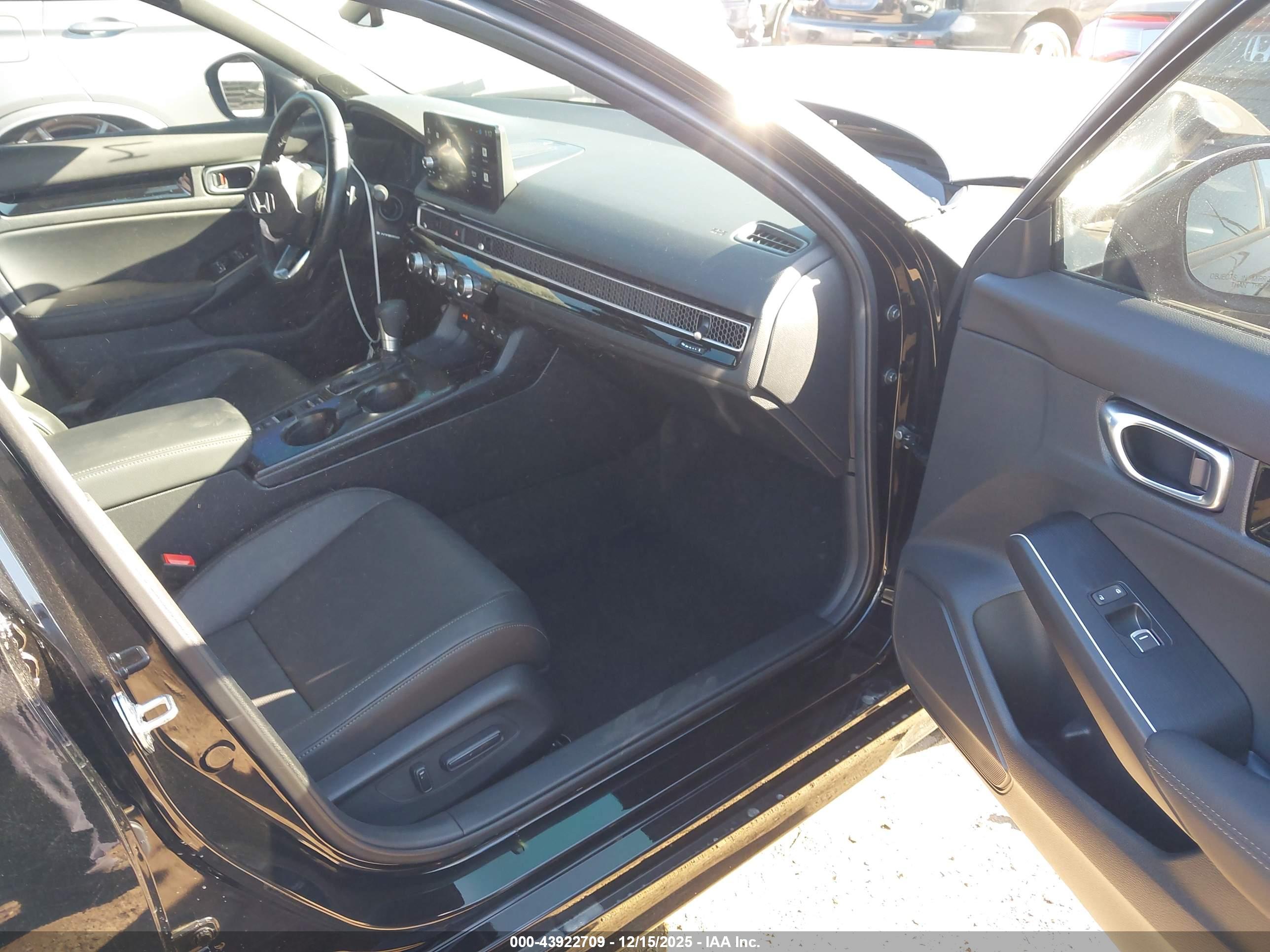 HONDA CIVIC image 5