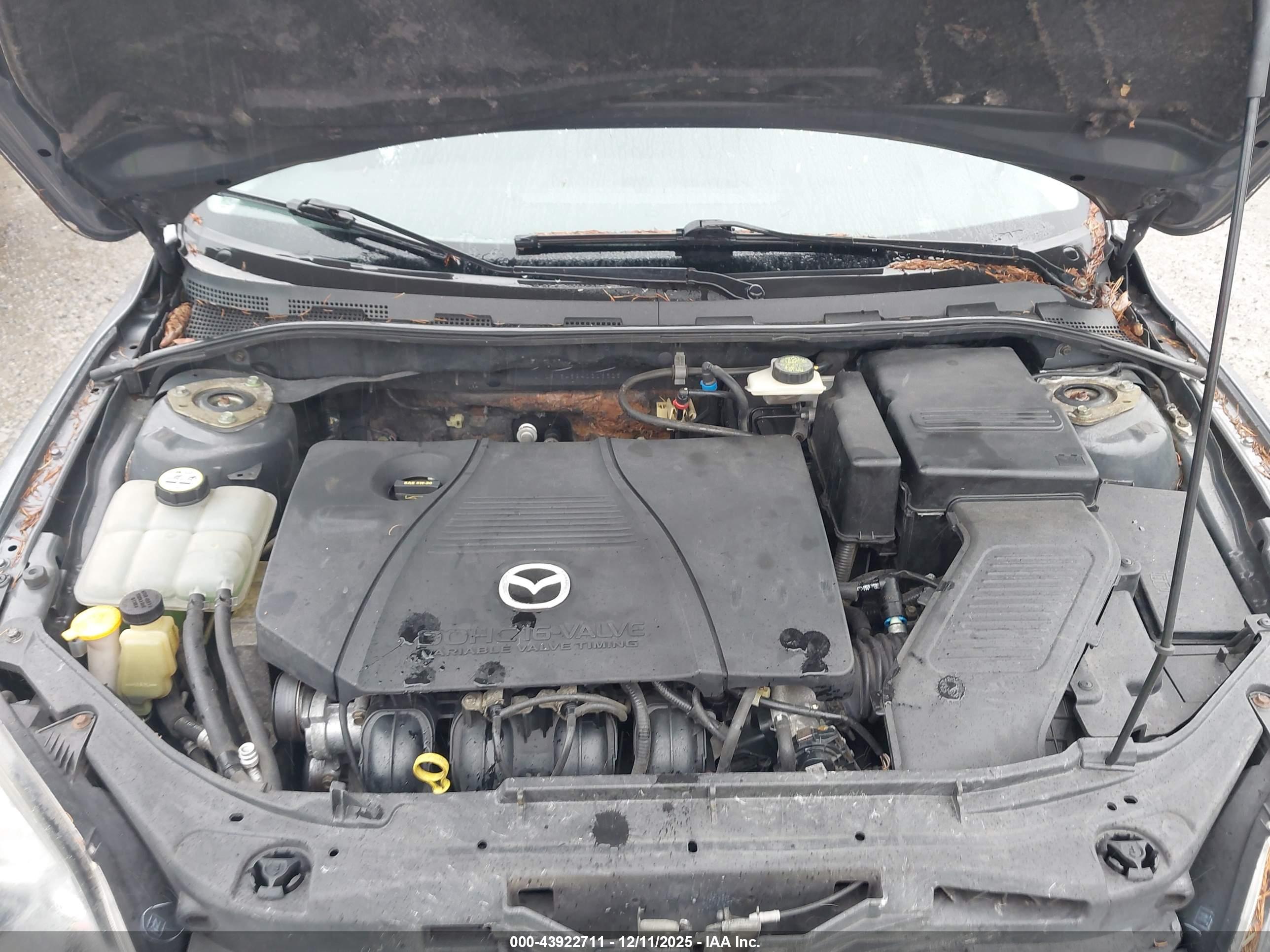 MAZDA MAZDA3 image 10