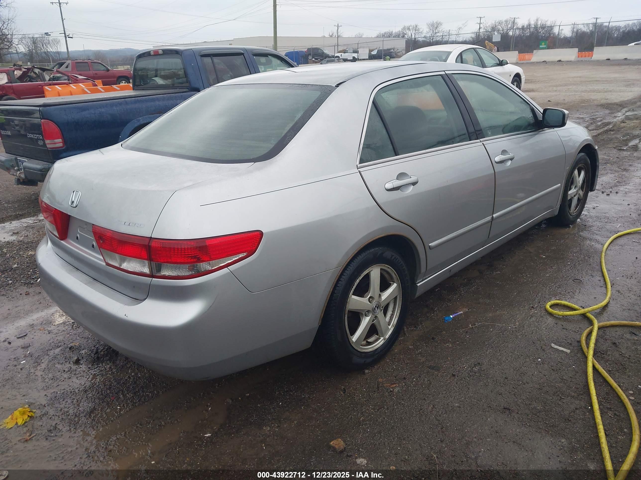 HONDA ACCORD image 4