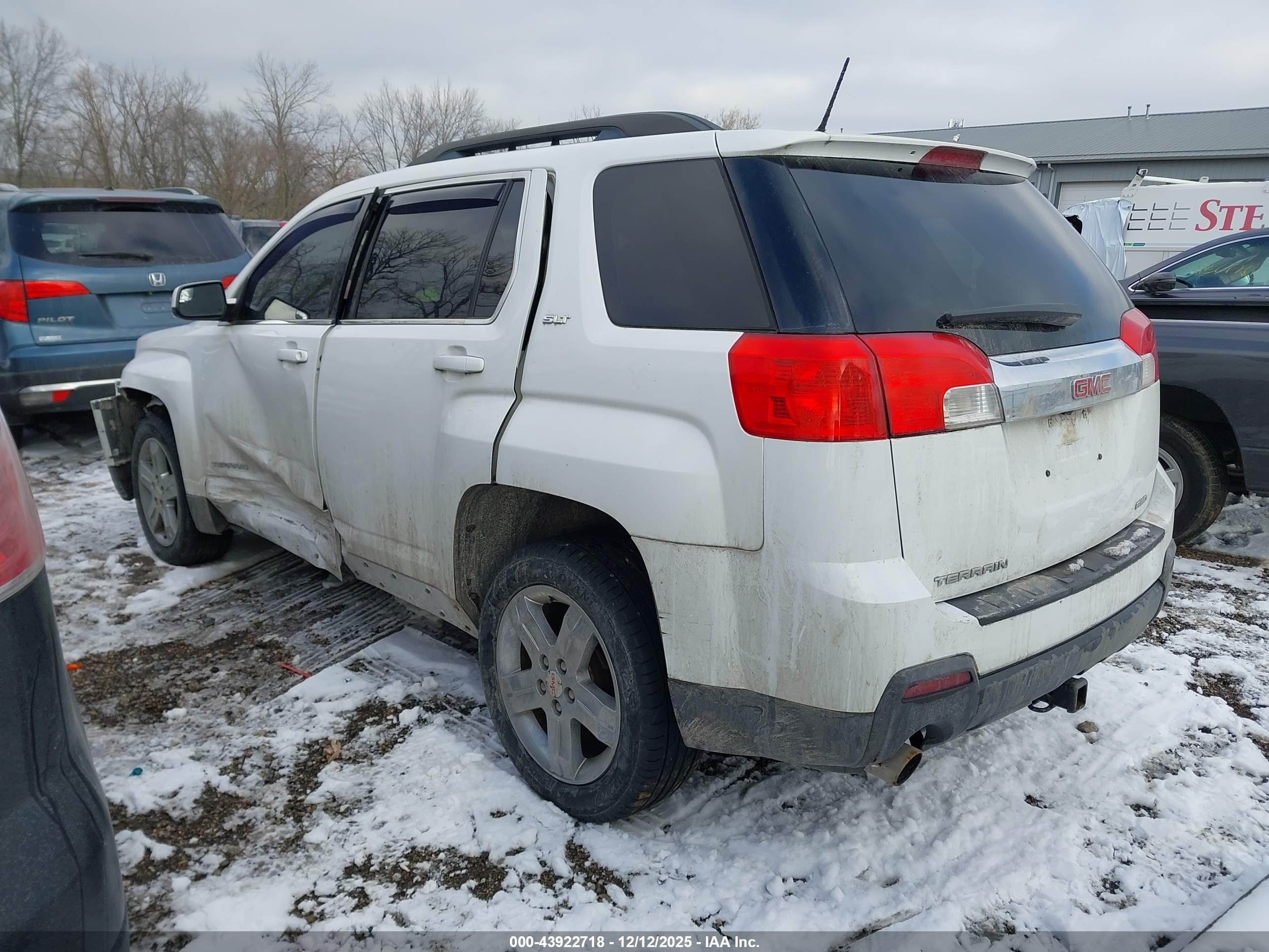 GMC TERRAIN image 3