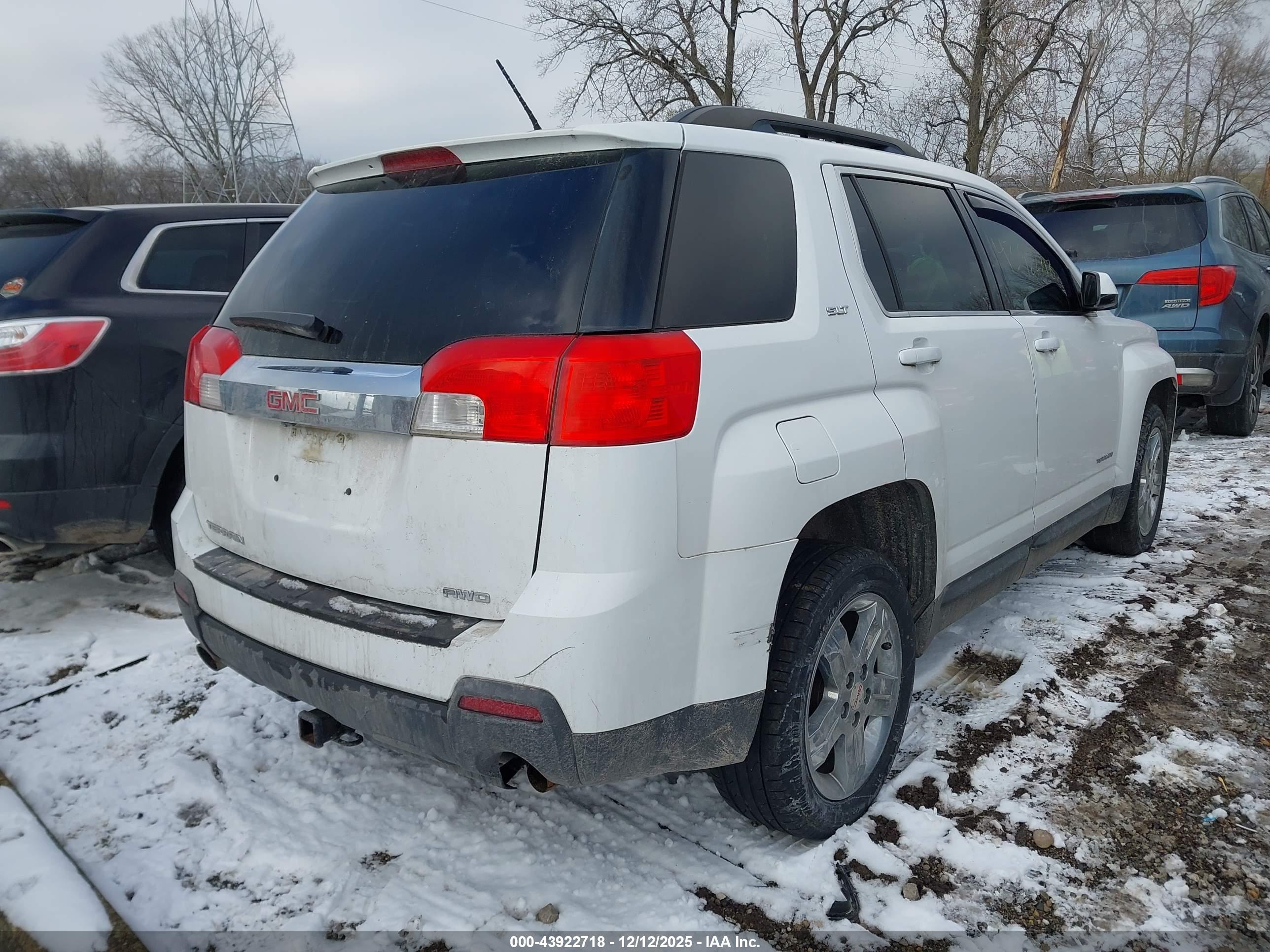 GMC TERRAIN image 4