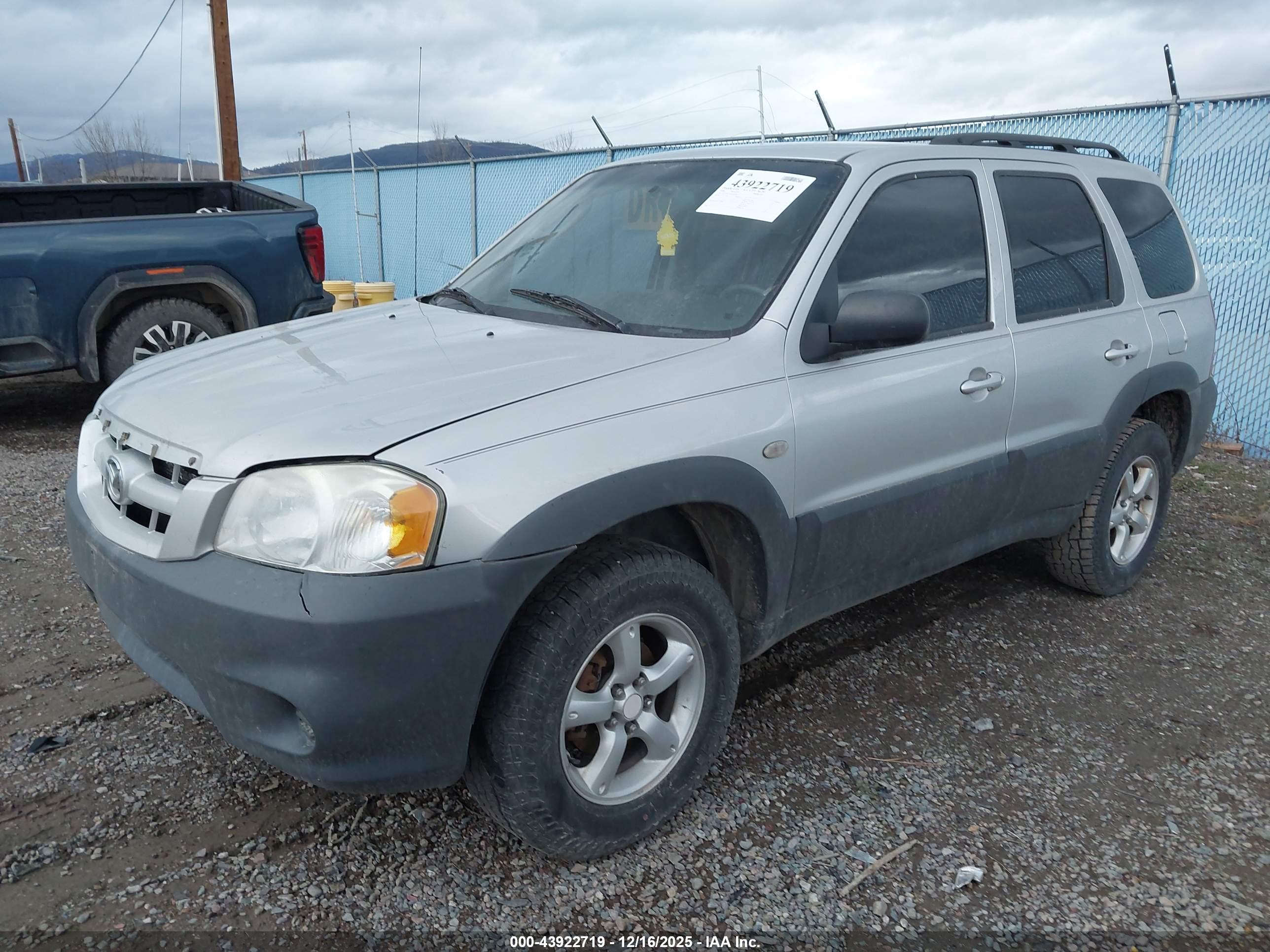 MAZDA TRIBUTE image 2