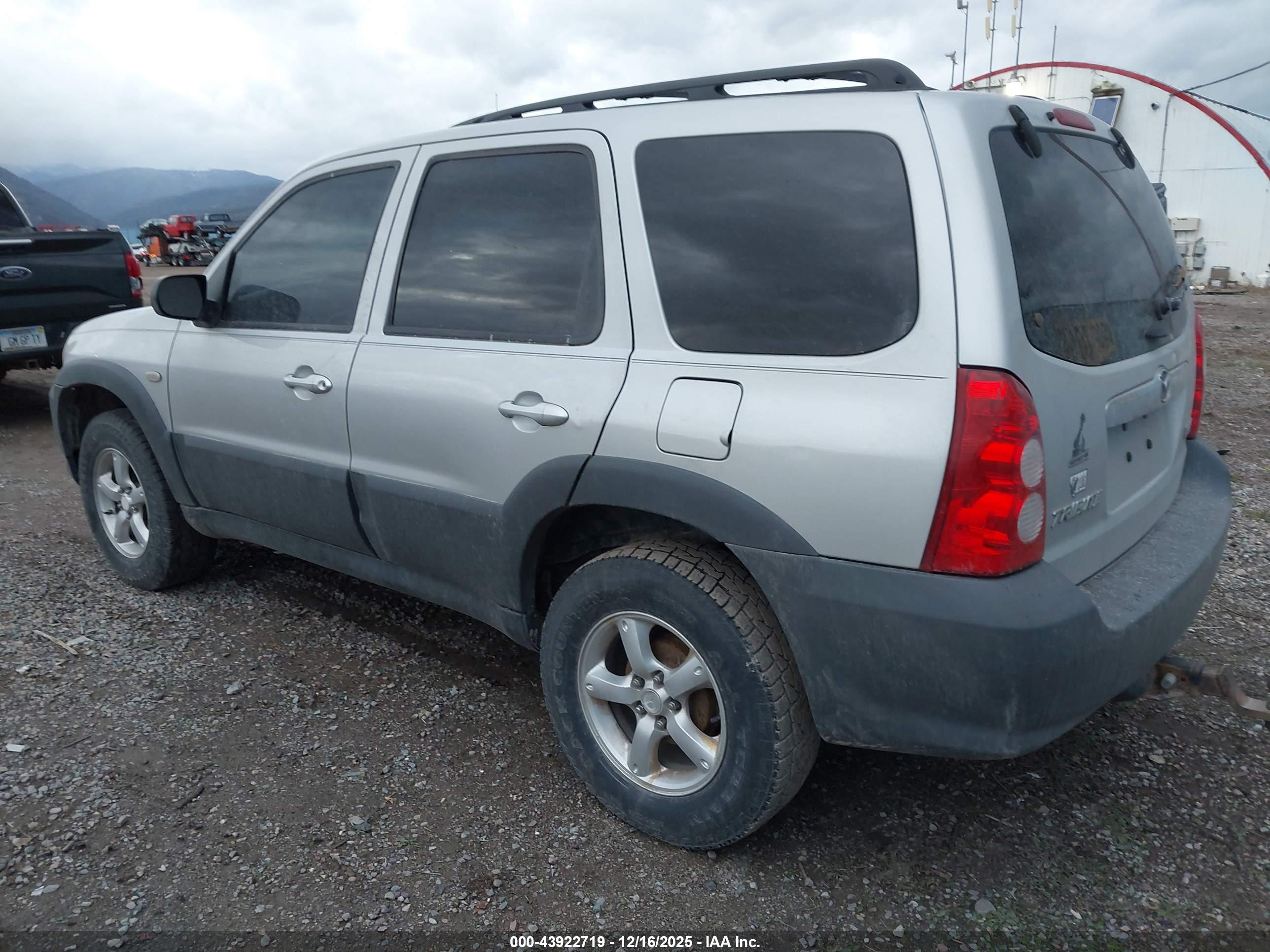 MAZDA TRIBUTE image 3