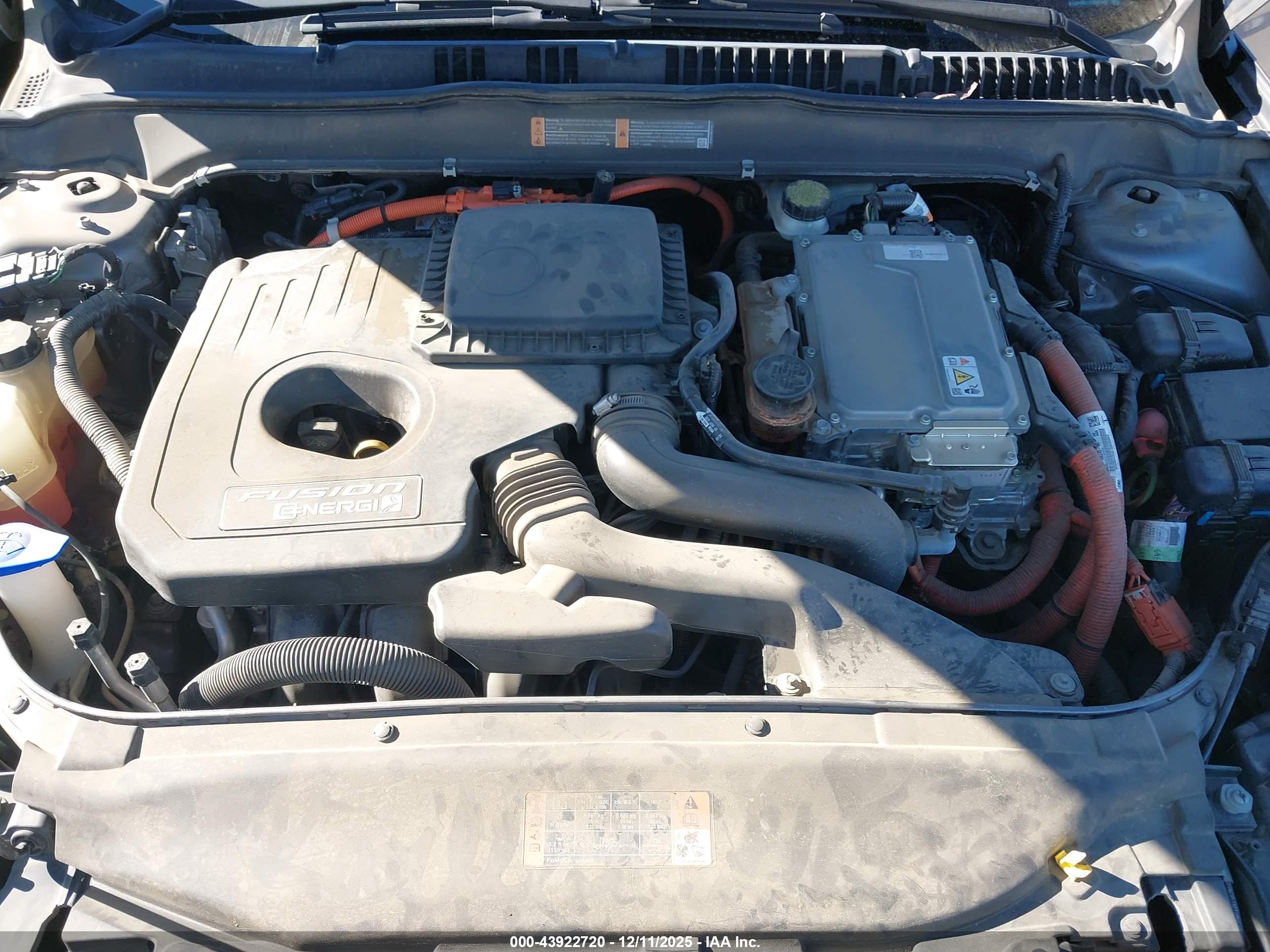 FORD FUSION image 10