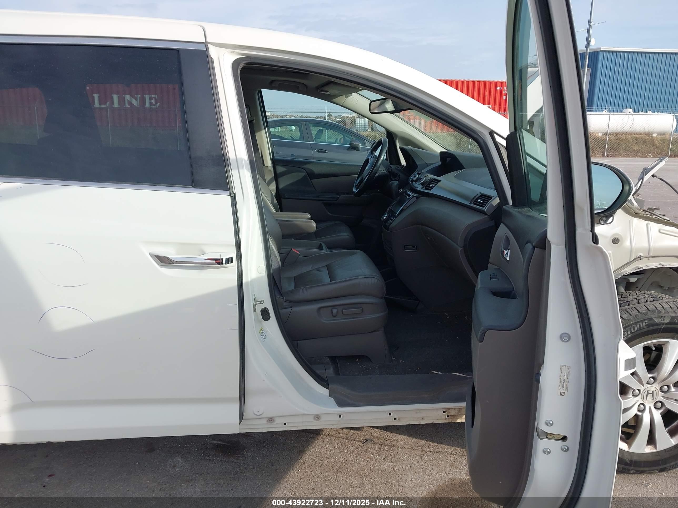 HONDA ODYSSEY image 5