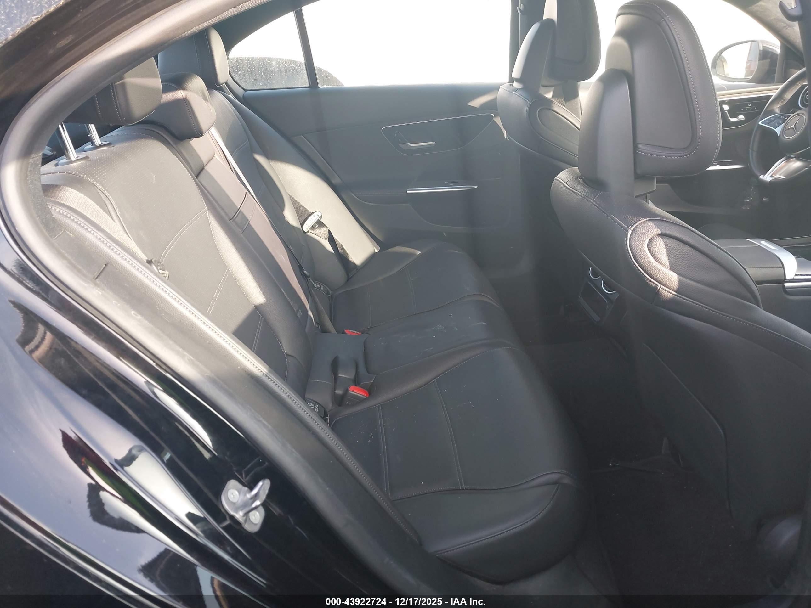 MERCEDES-BENZ C image 8