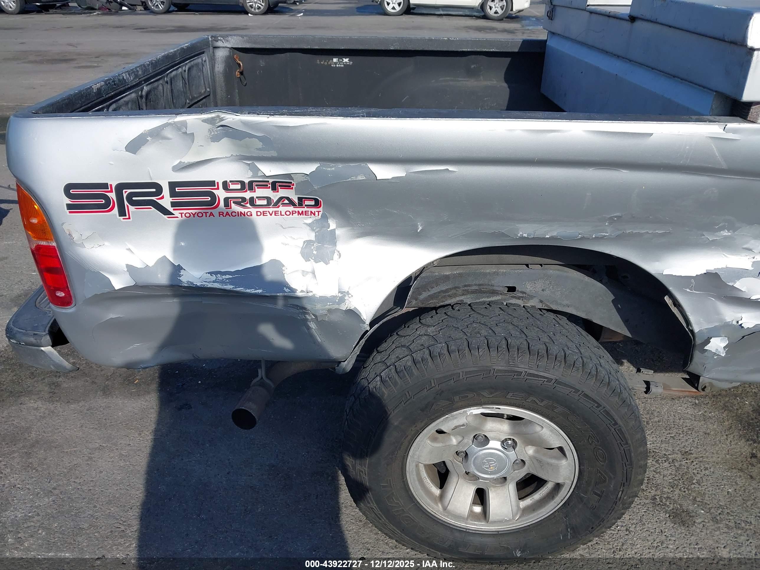 TOYOTA TACOMA image 6