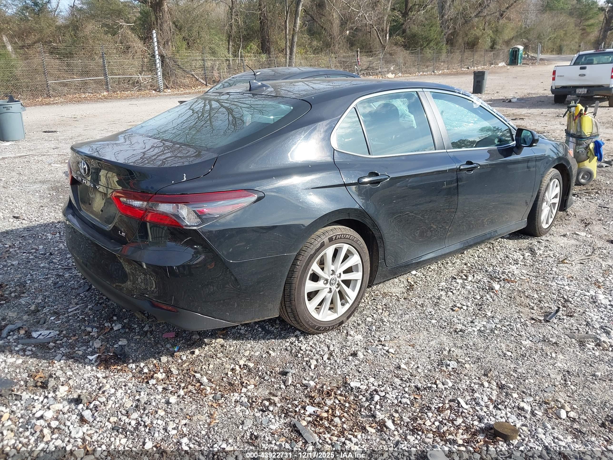TOYOTA CAMRY image 4