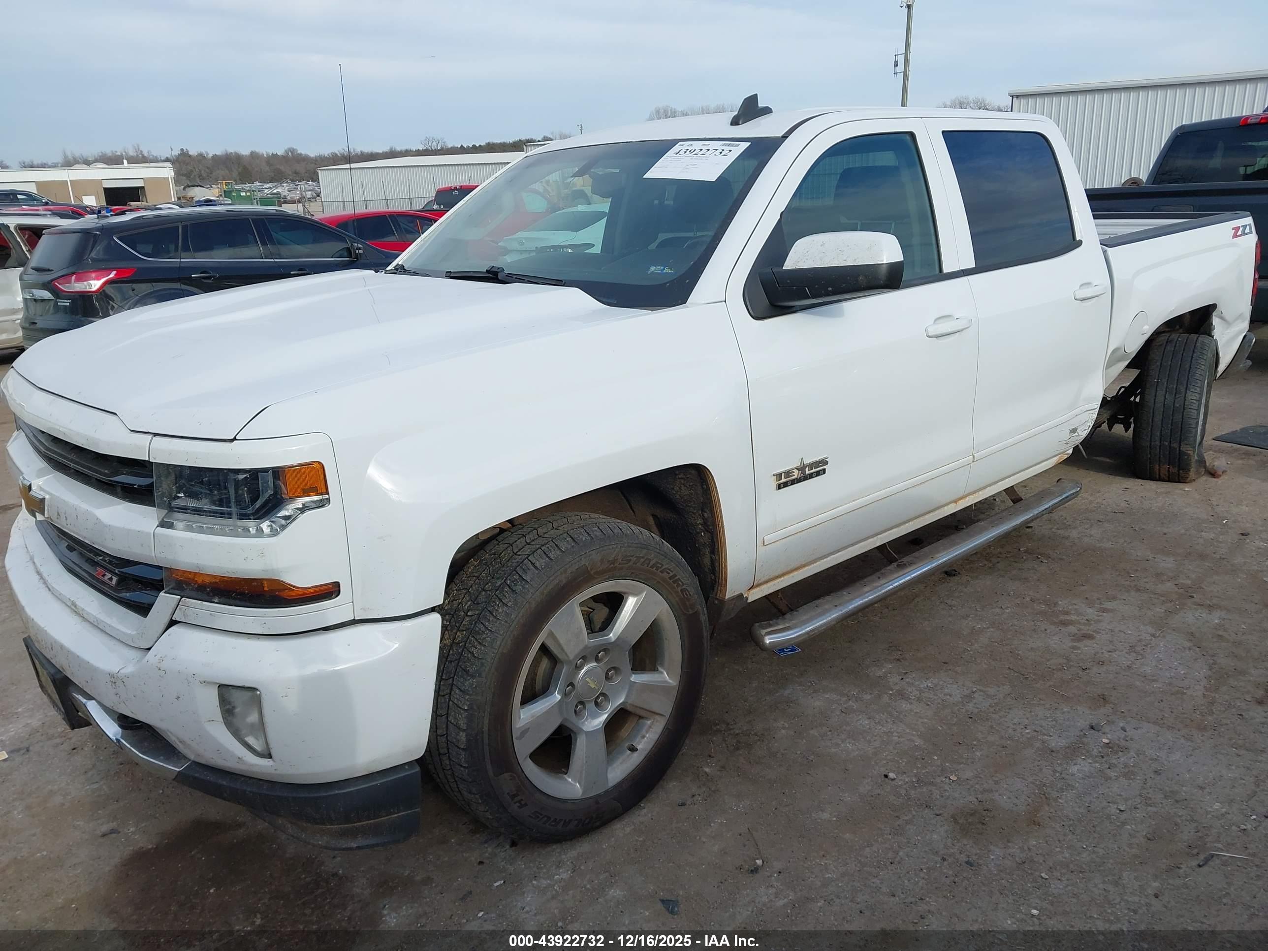 CHEVROLET SILVERADO image 2