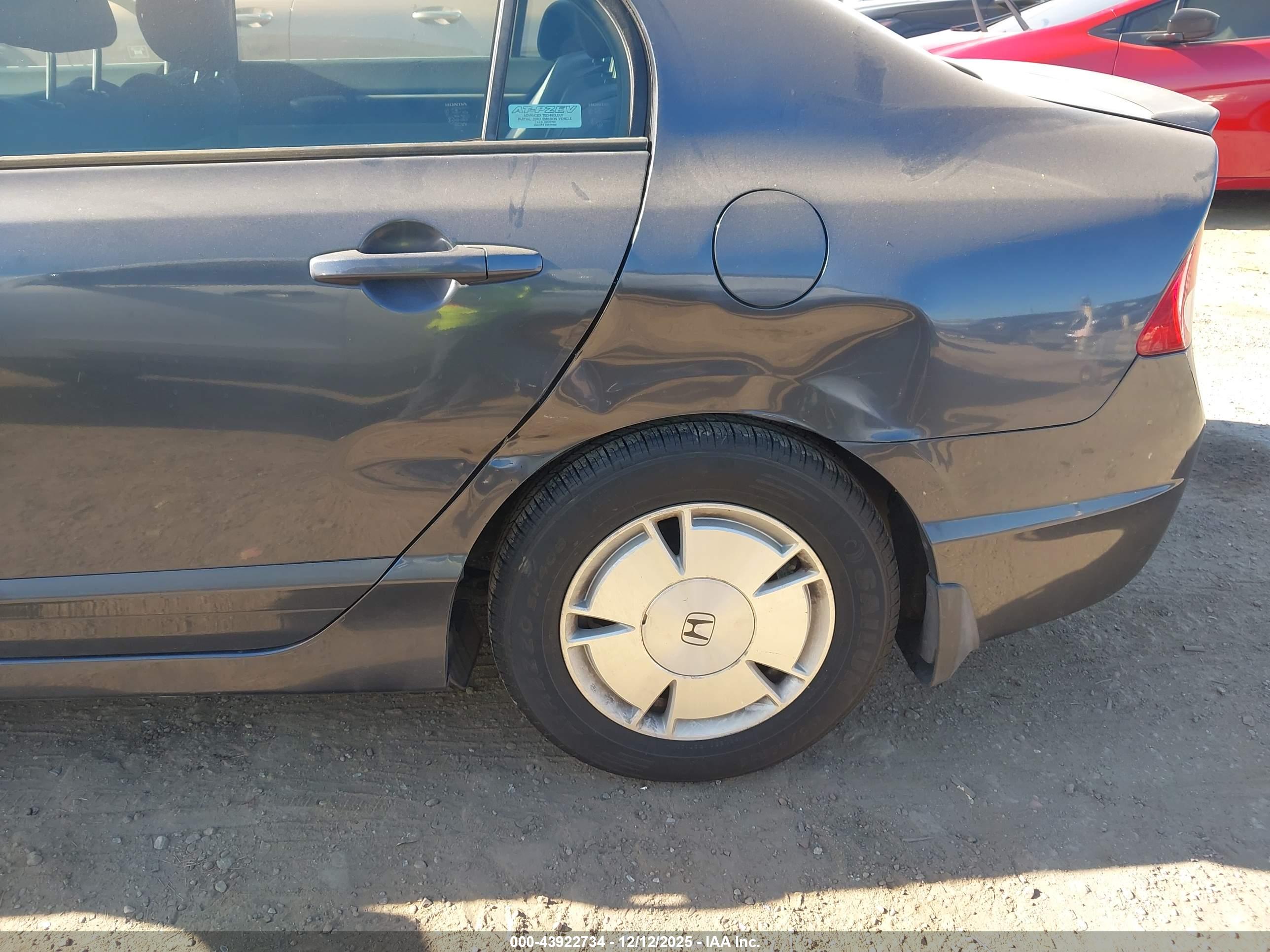 HONDA CIVIC image 6