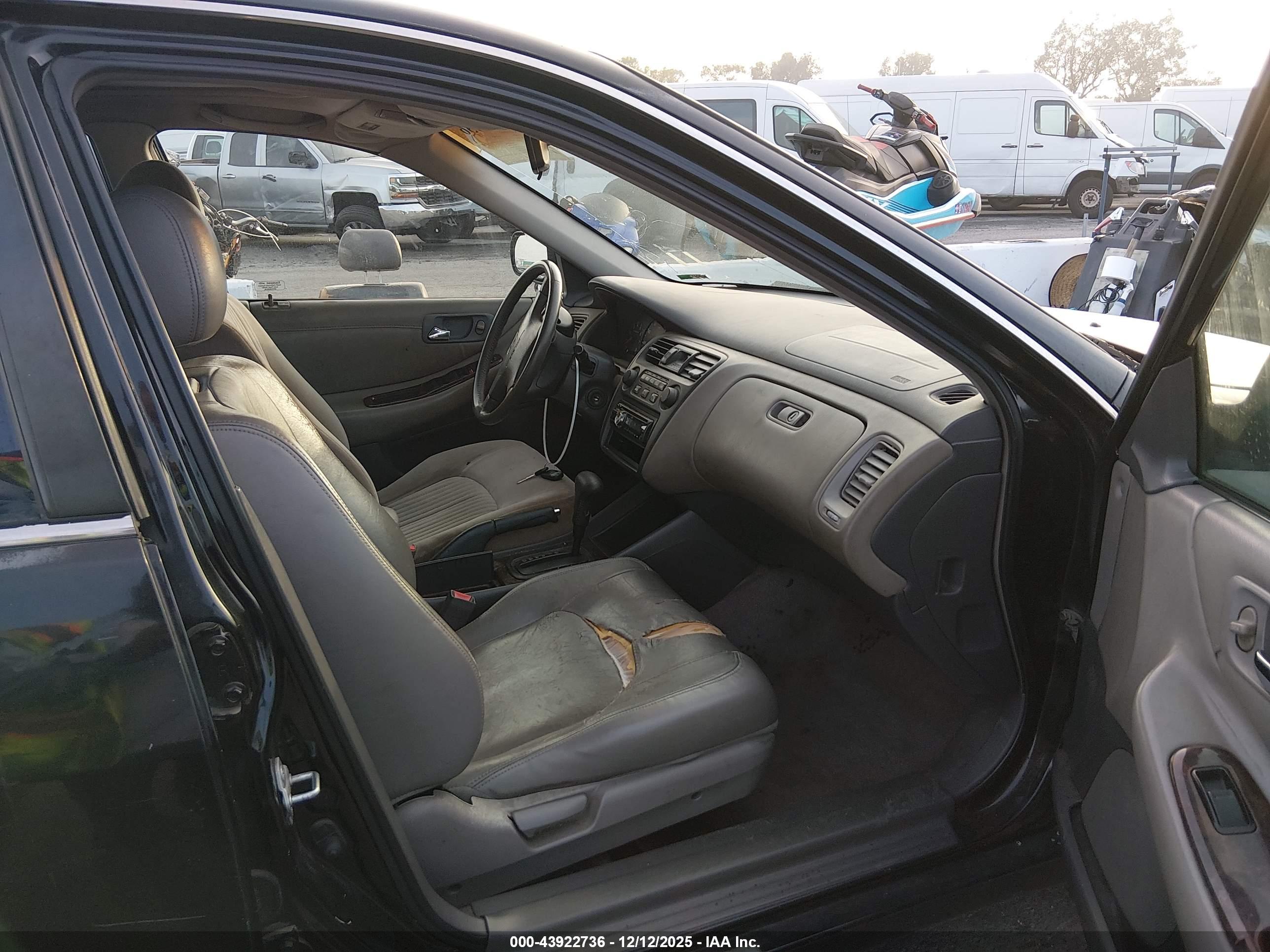 HONDA ACCORD image 5