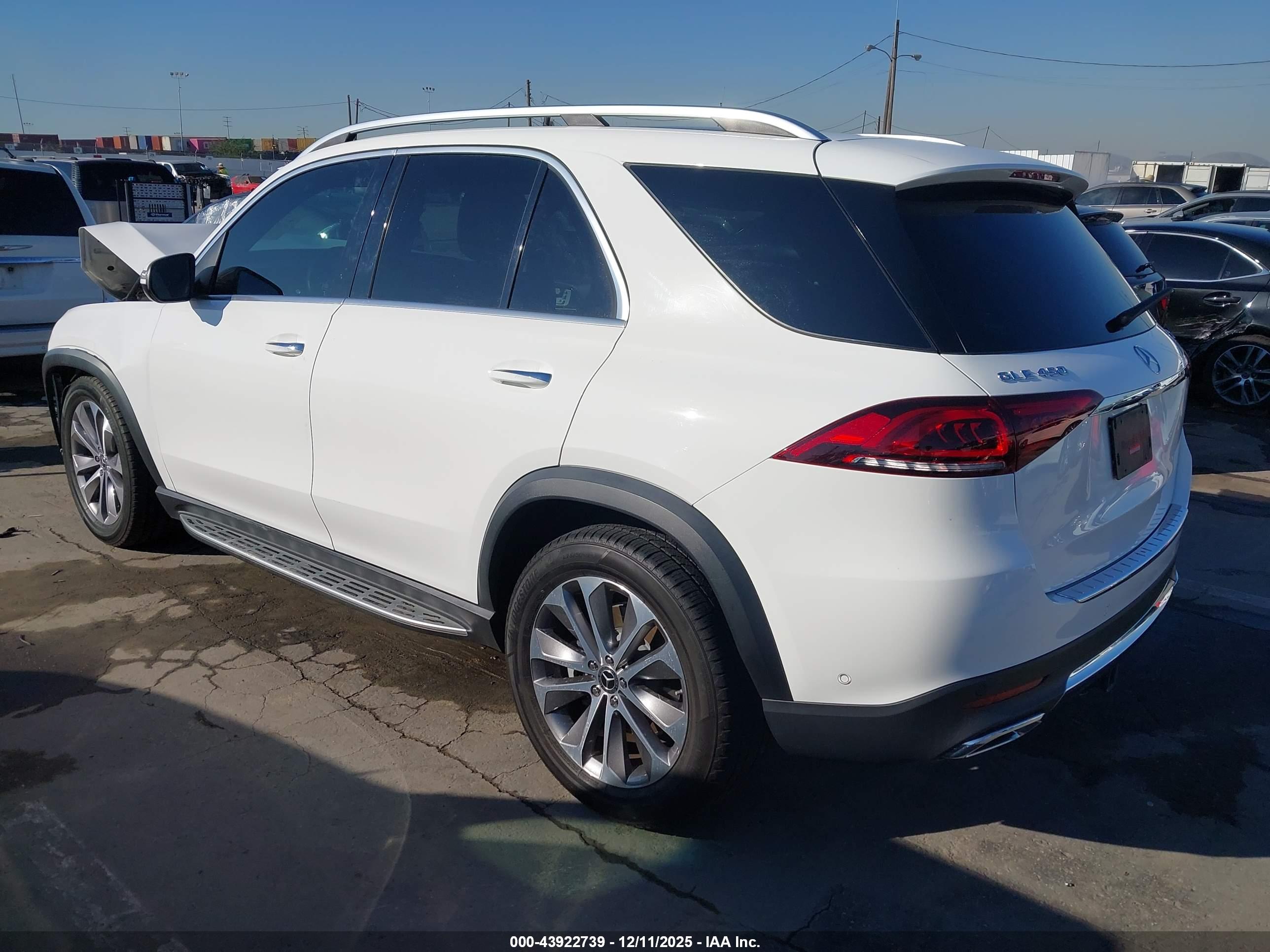 MERCEDES-BENZ GLE image 3