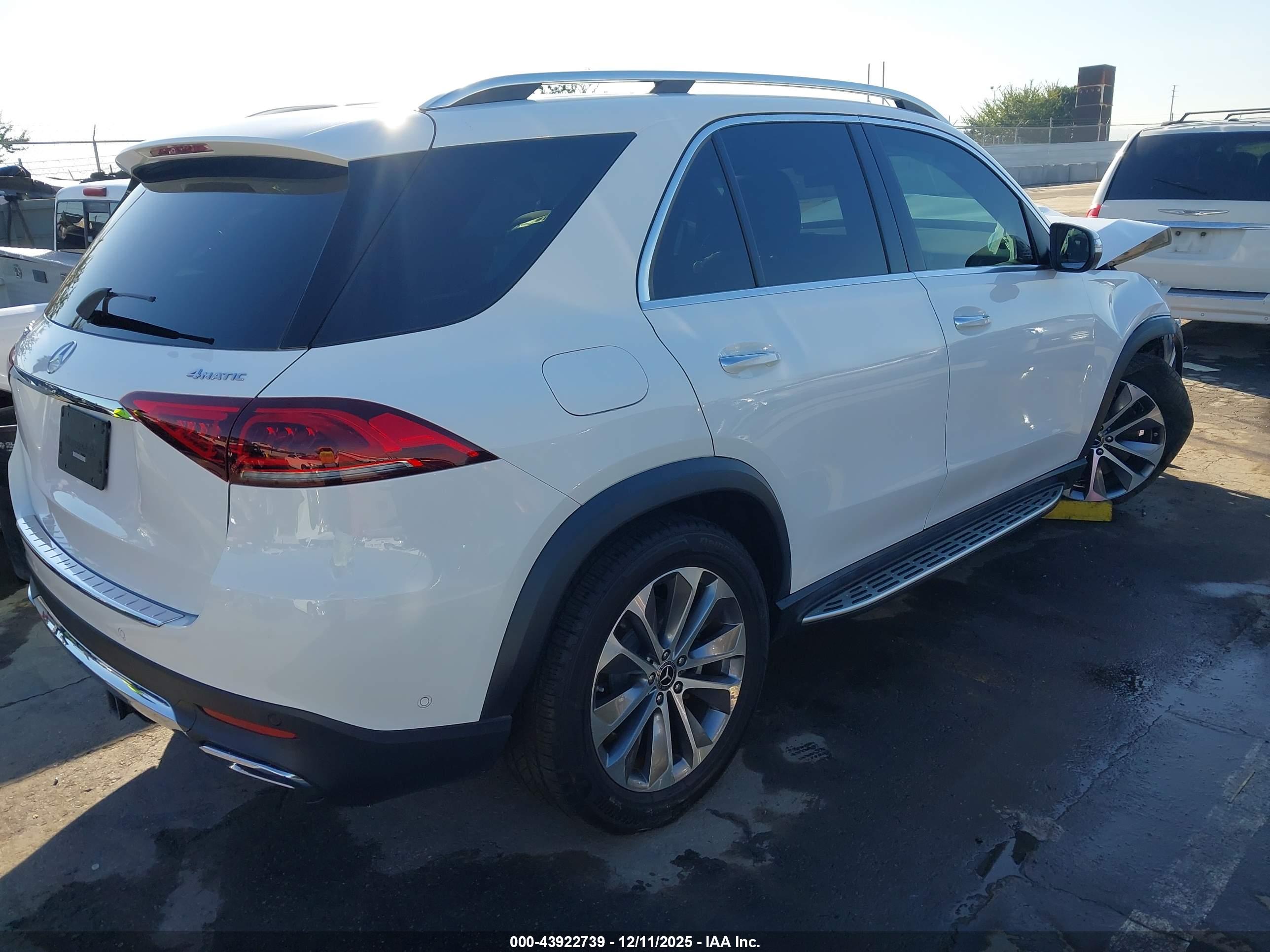 MERCEDES-BENZ GLE image 4