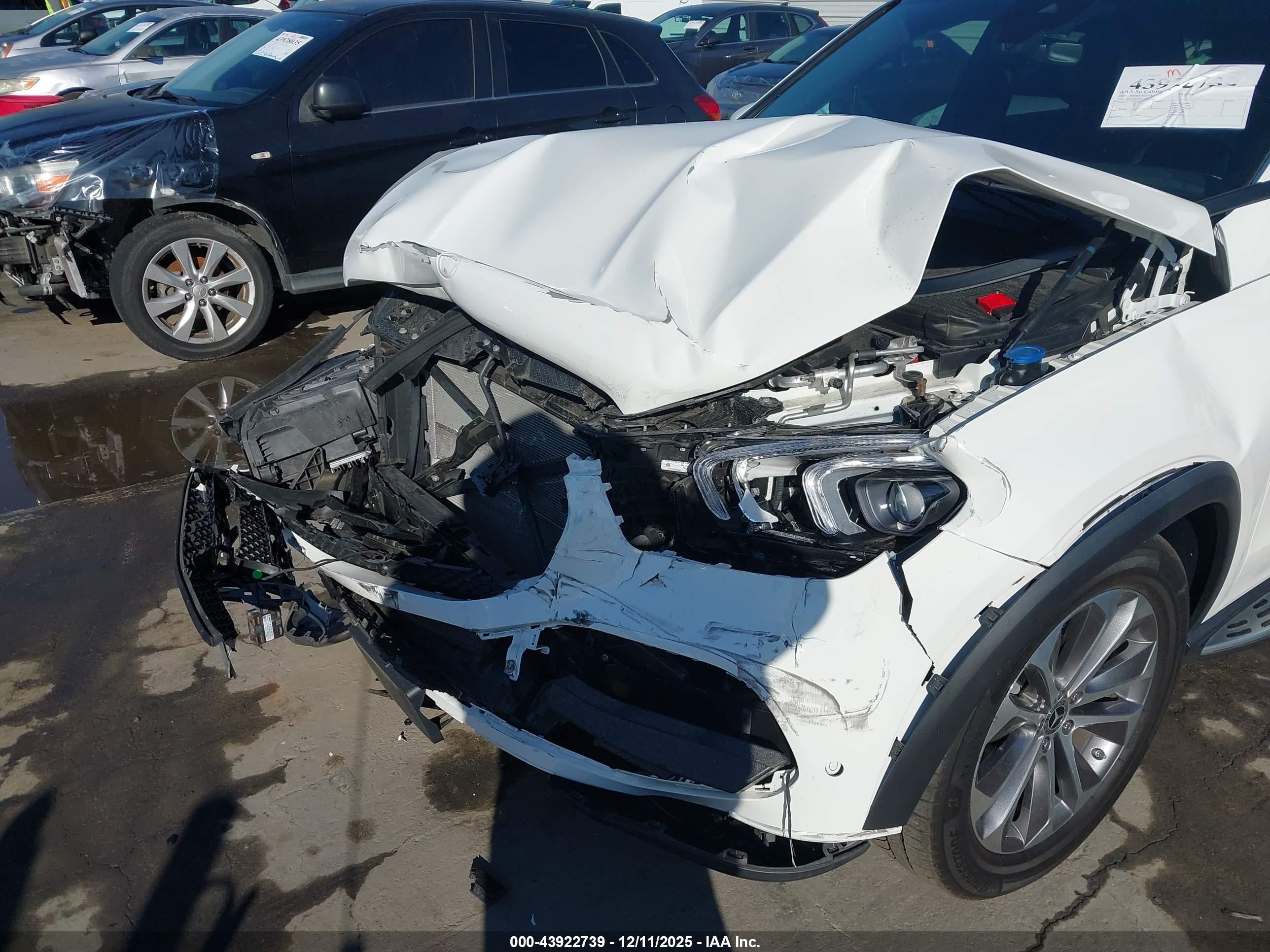 MERCEDES-BENZ GLE image 6