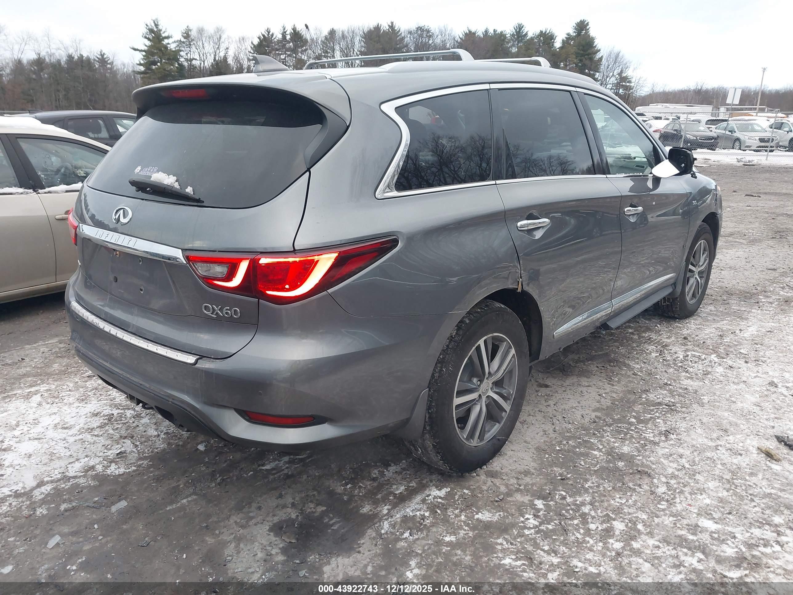 INFINITI QX60 image 4