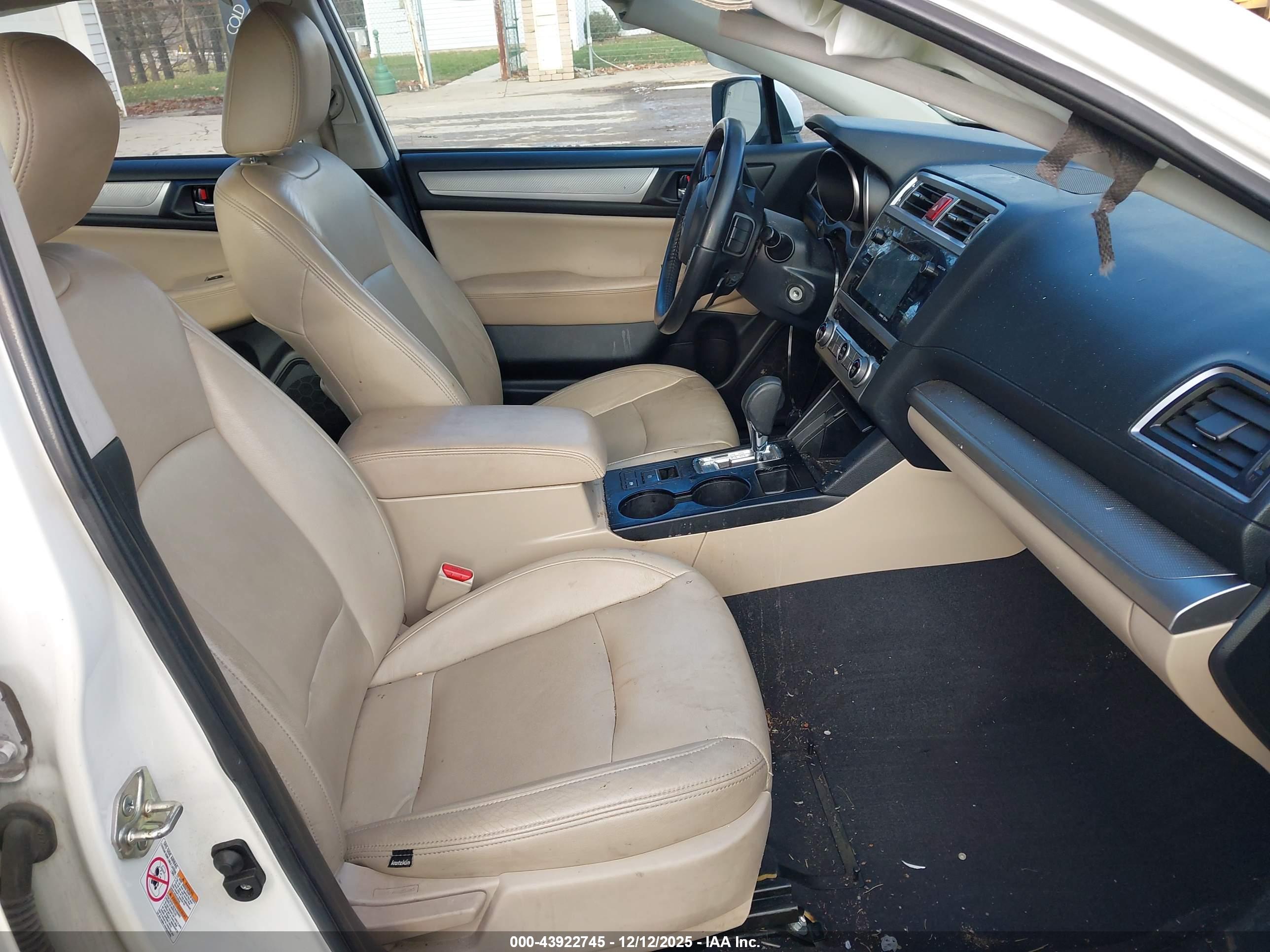 SUBARU LEGACY image 5