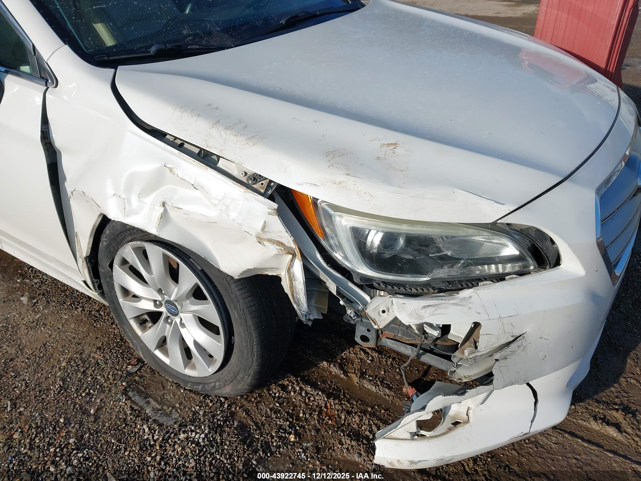 SUBARU LEGACY image 6