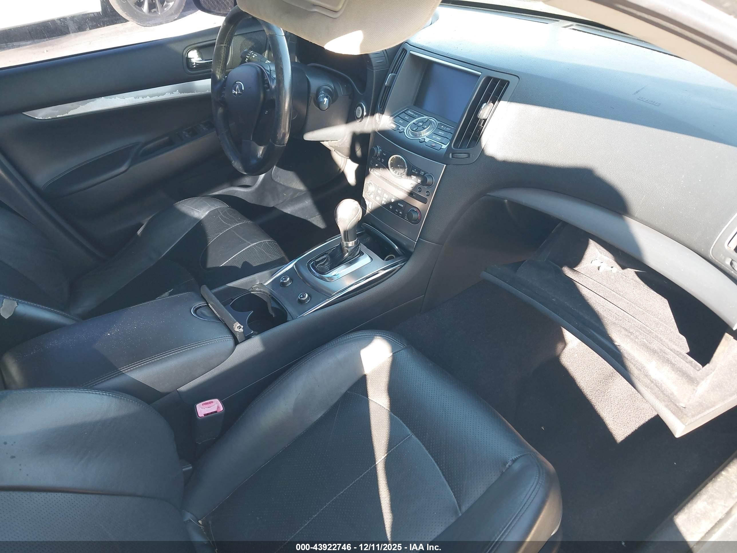 INFINITI Q40 image 5