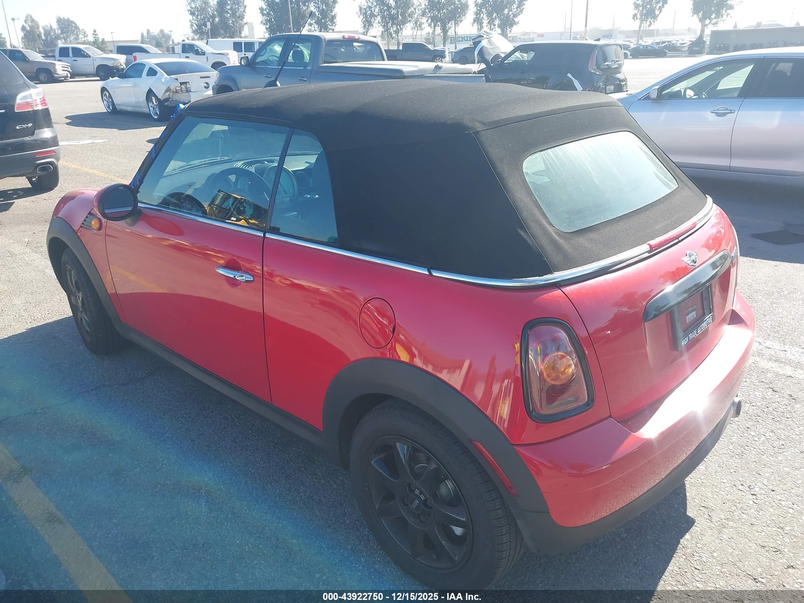 MINI COOPER image 3