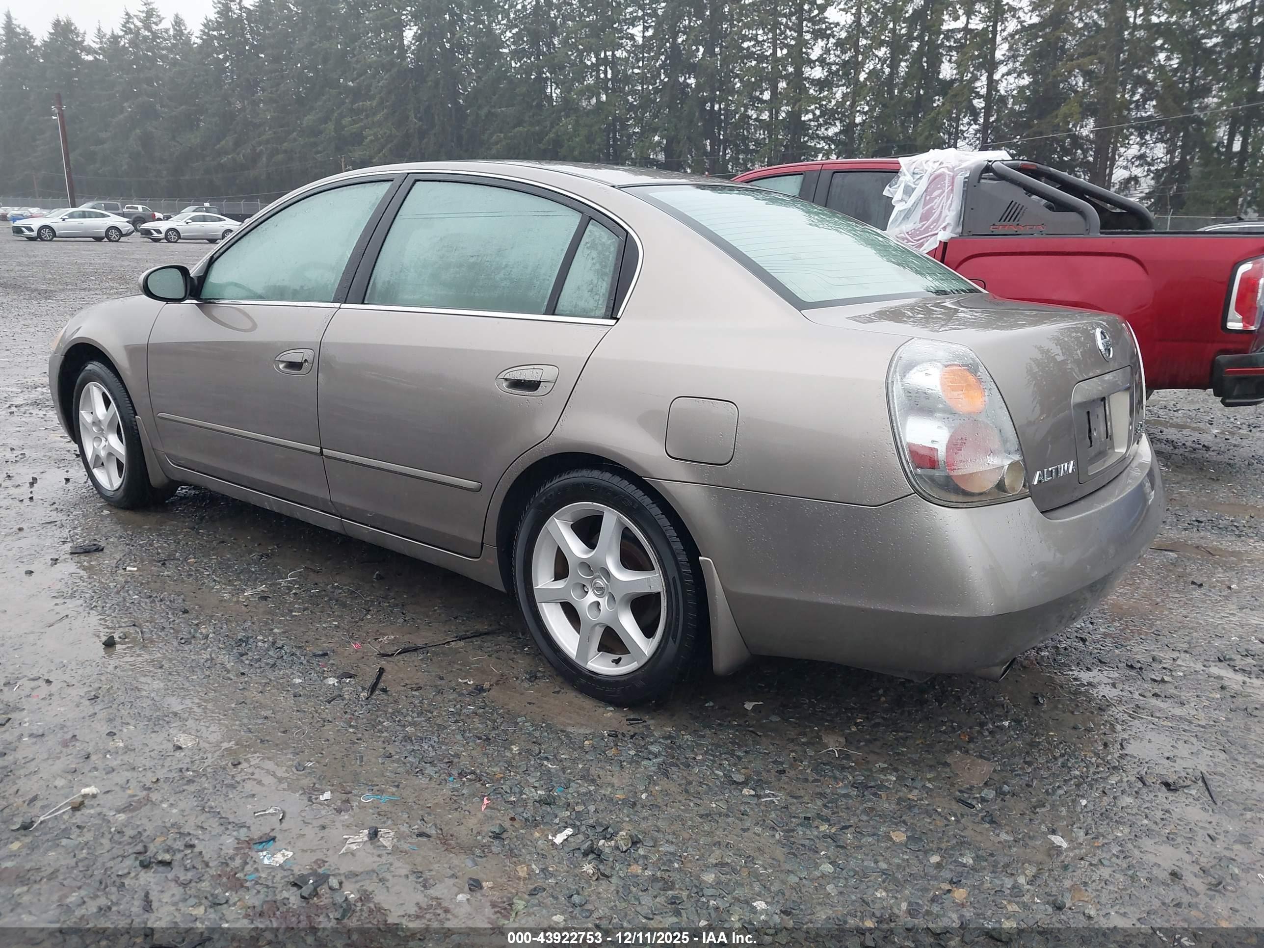 NISSAN ALTIMA image 3