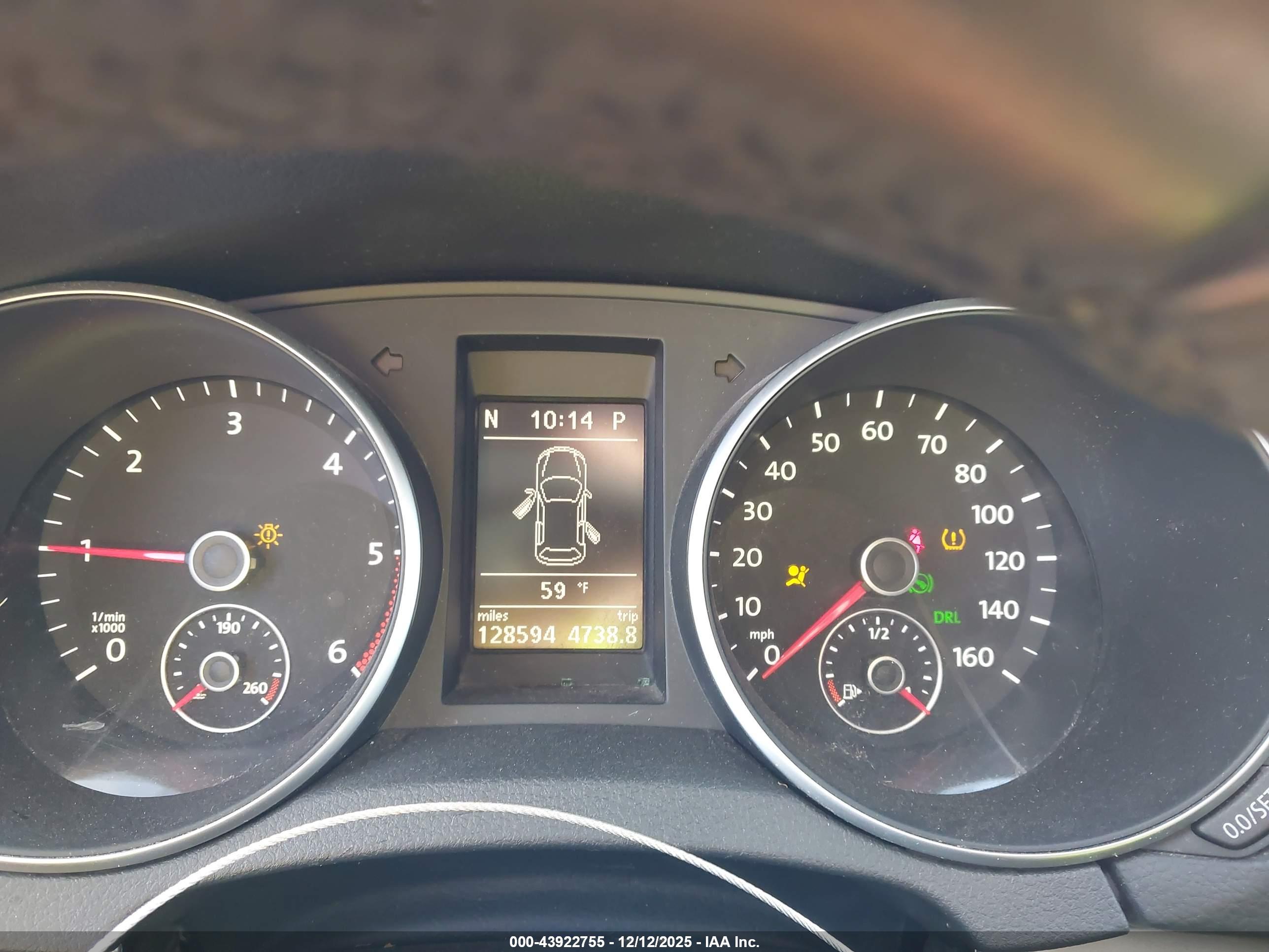 VOLKSWAGEN GOLF image 7