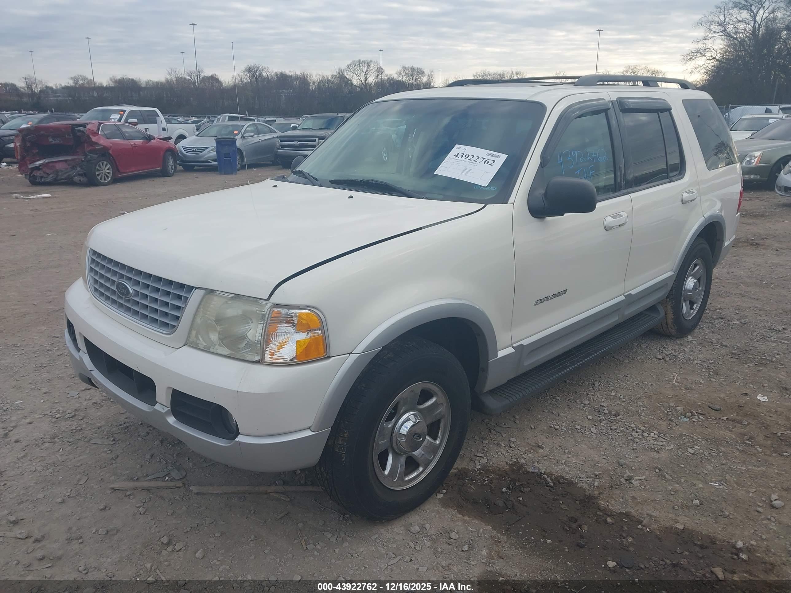 FORD EXPLORER image 2