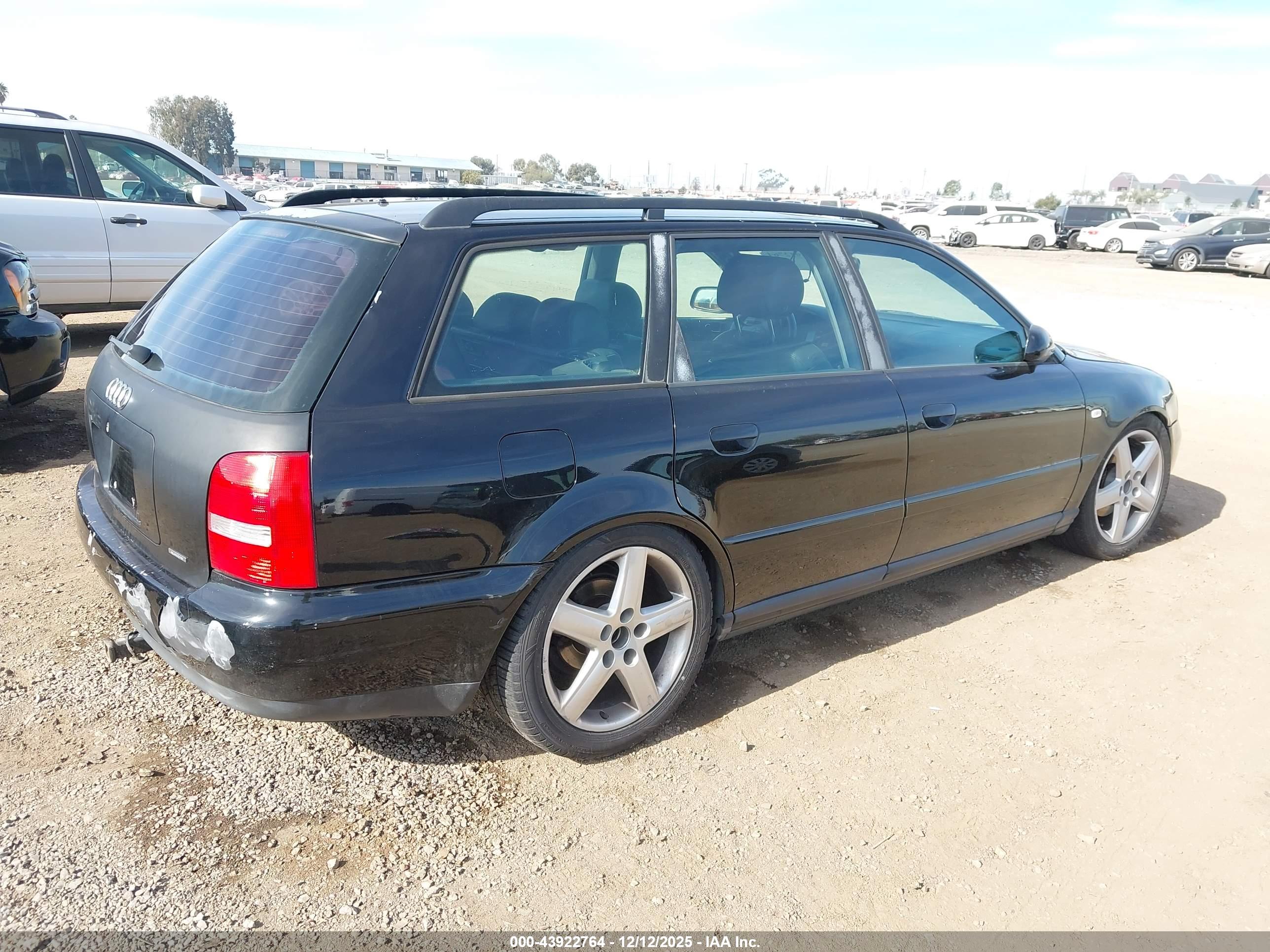 AUDI A4 image 4
