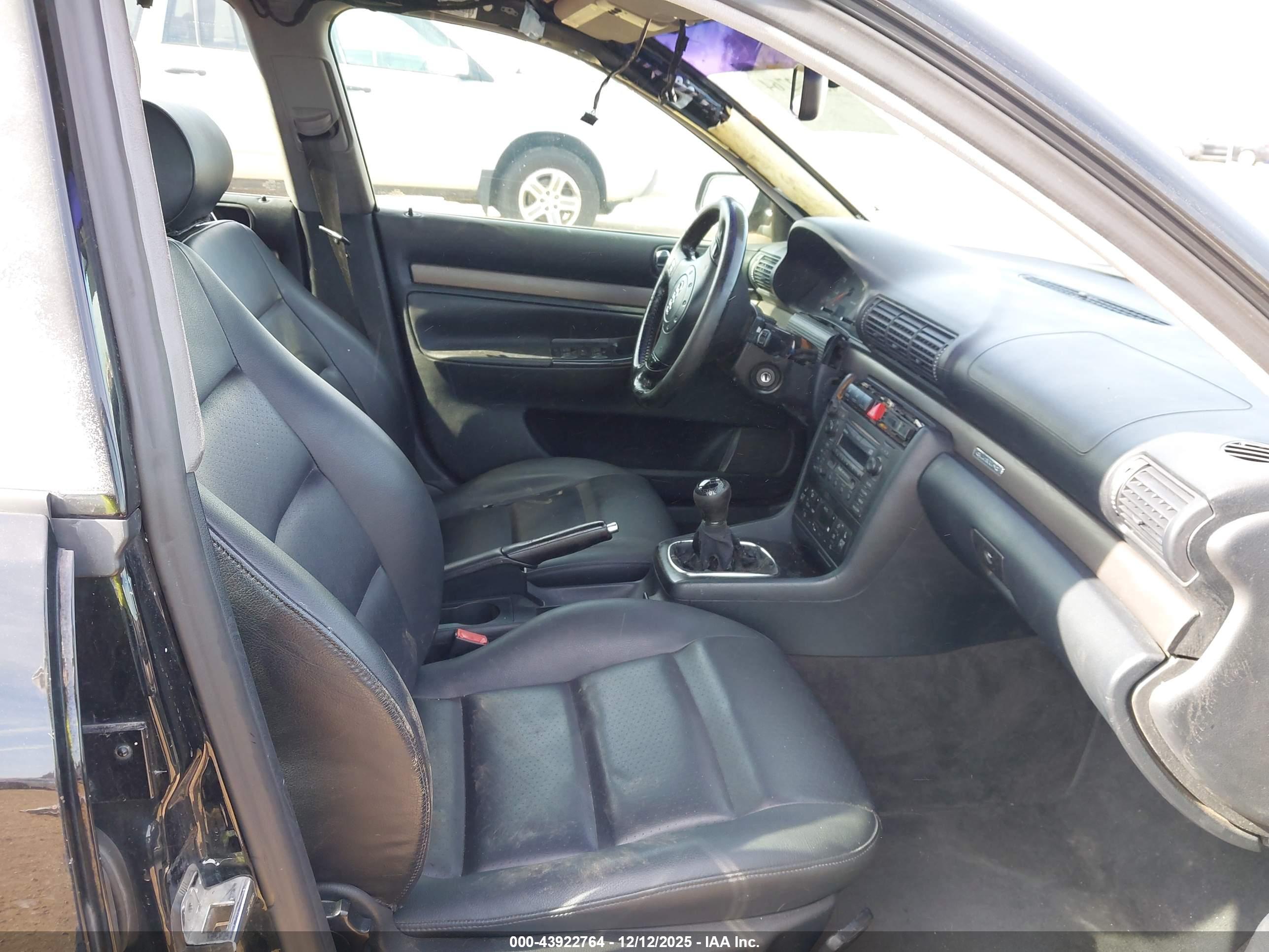 AUDI A4 image 5