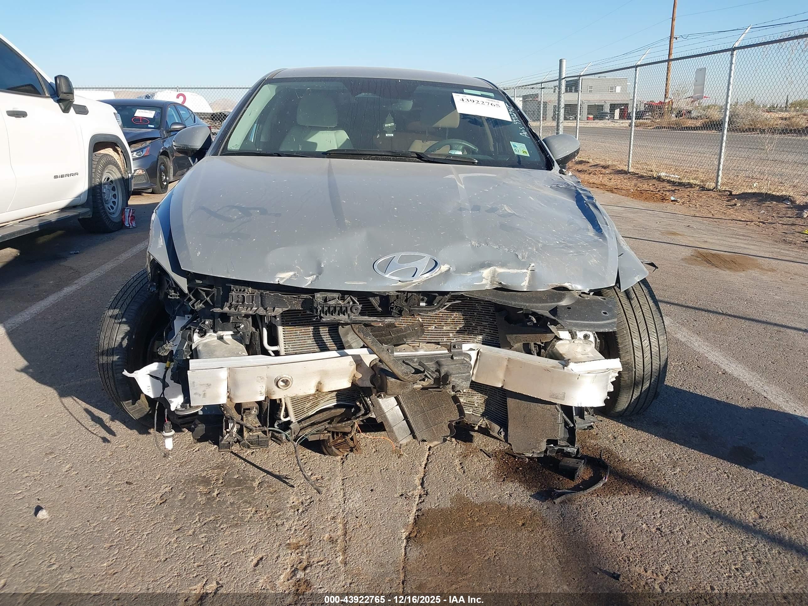 HYUNDAI SONATA image 6