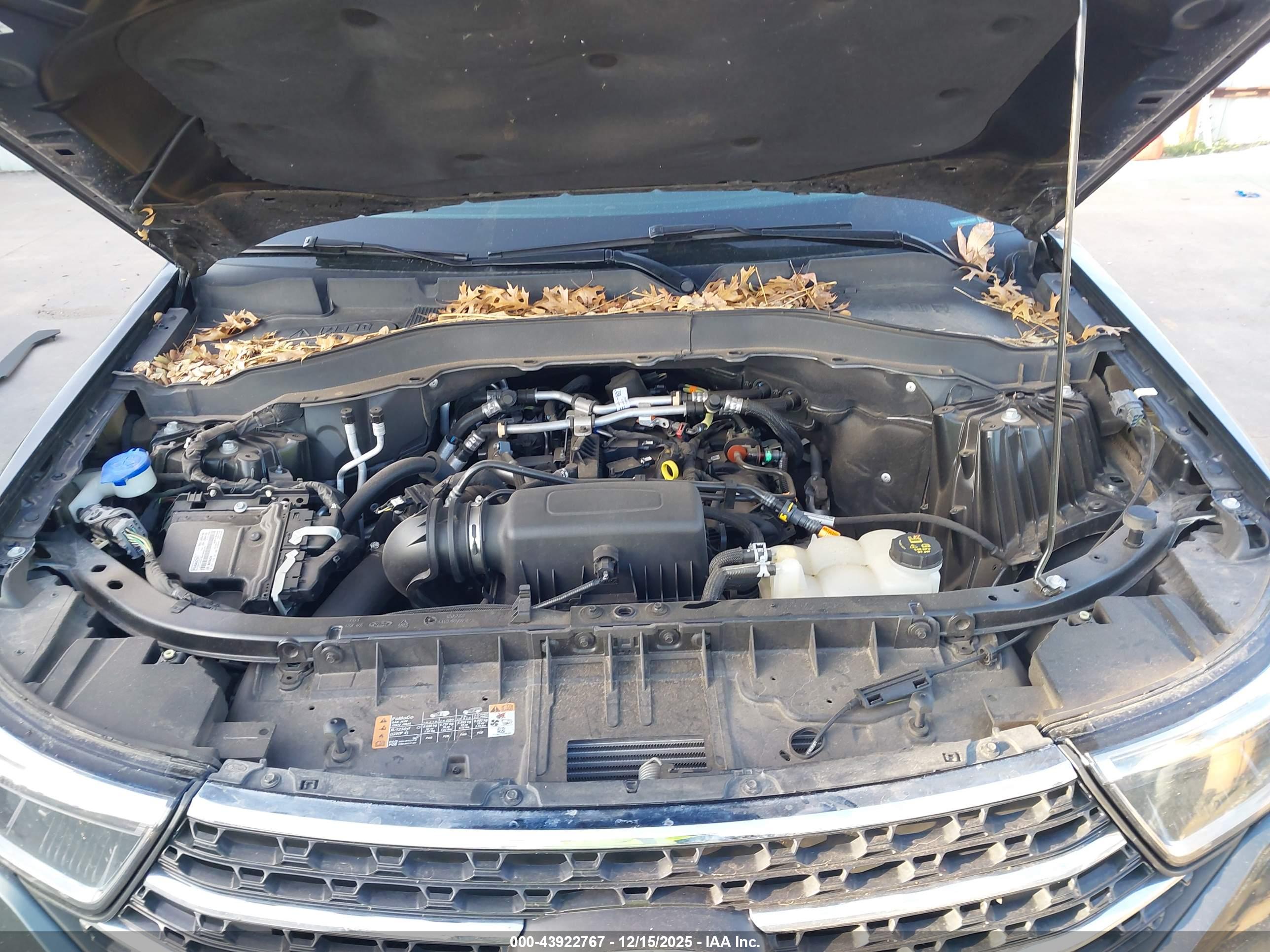 FORD EXPLORER image 10
