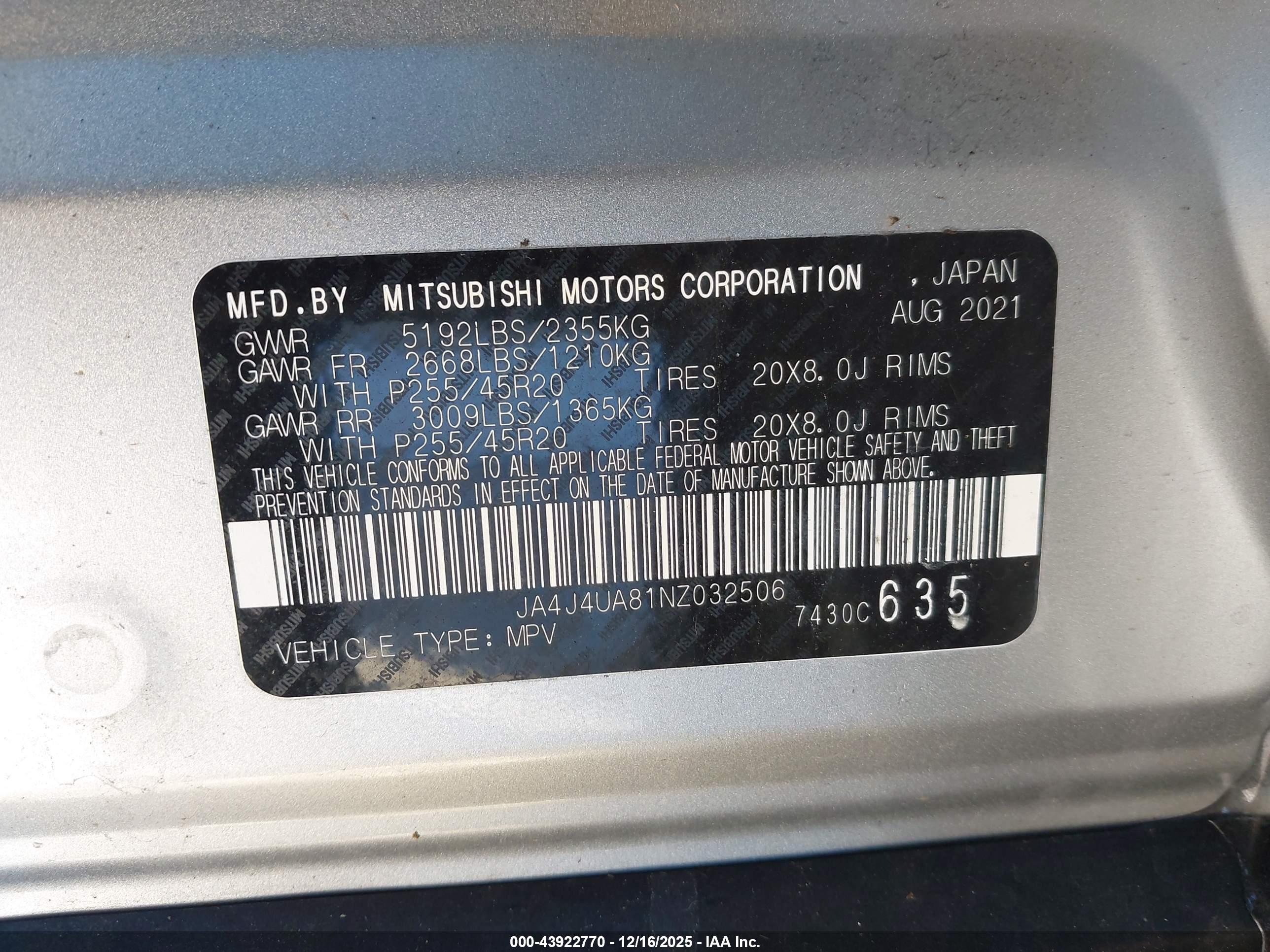 MITSUBISHI OUTLANDER image 9