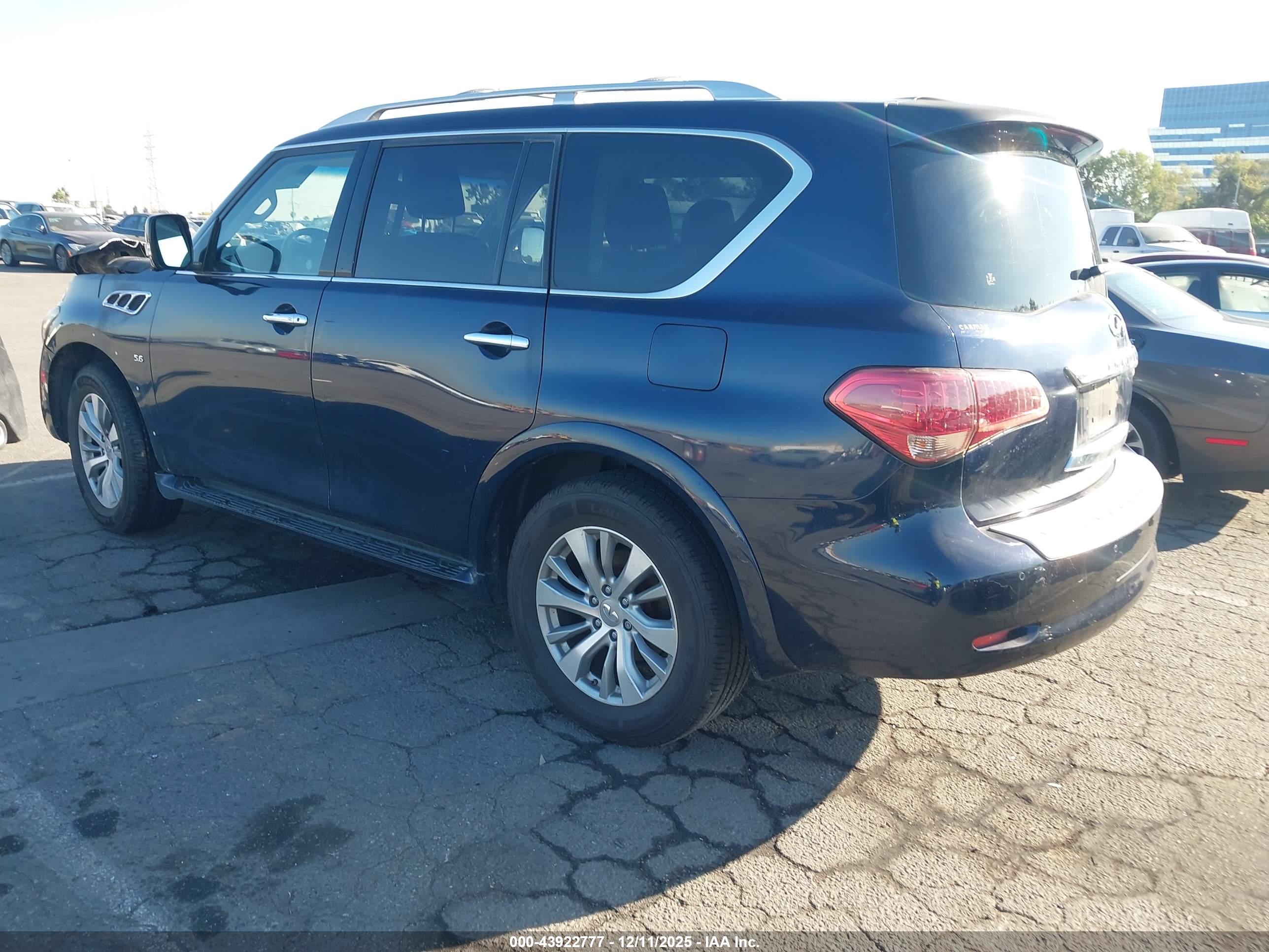 INFINITI QX80 image 3