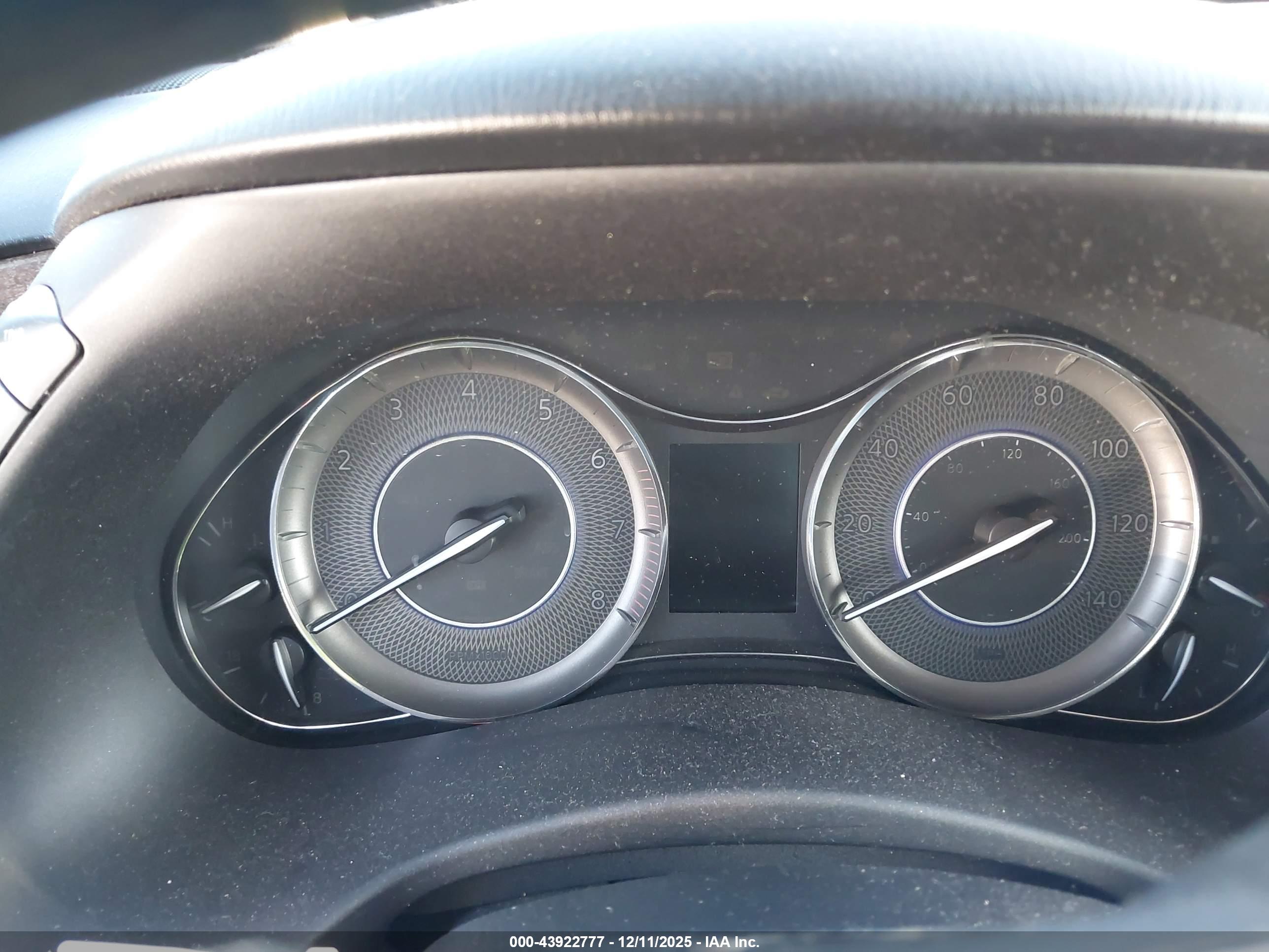 INFINITI QX80 image 7