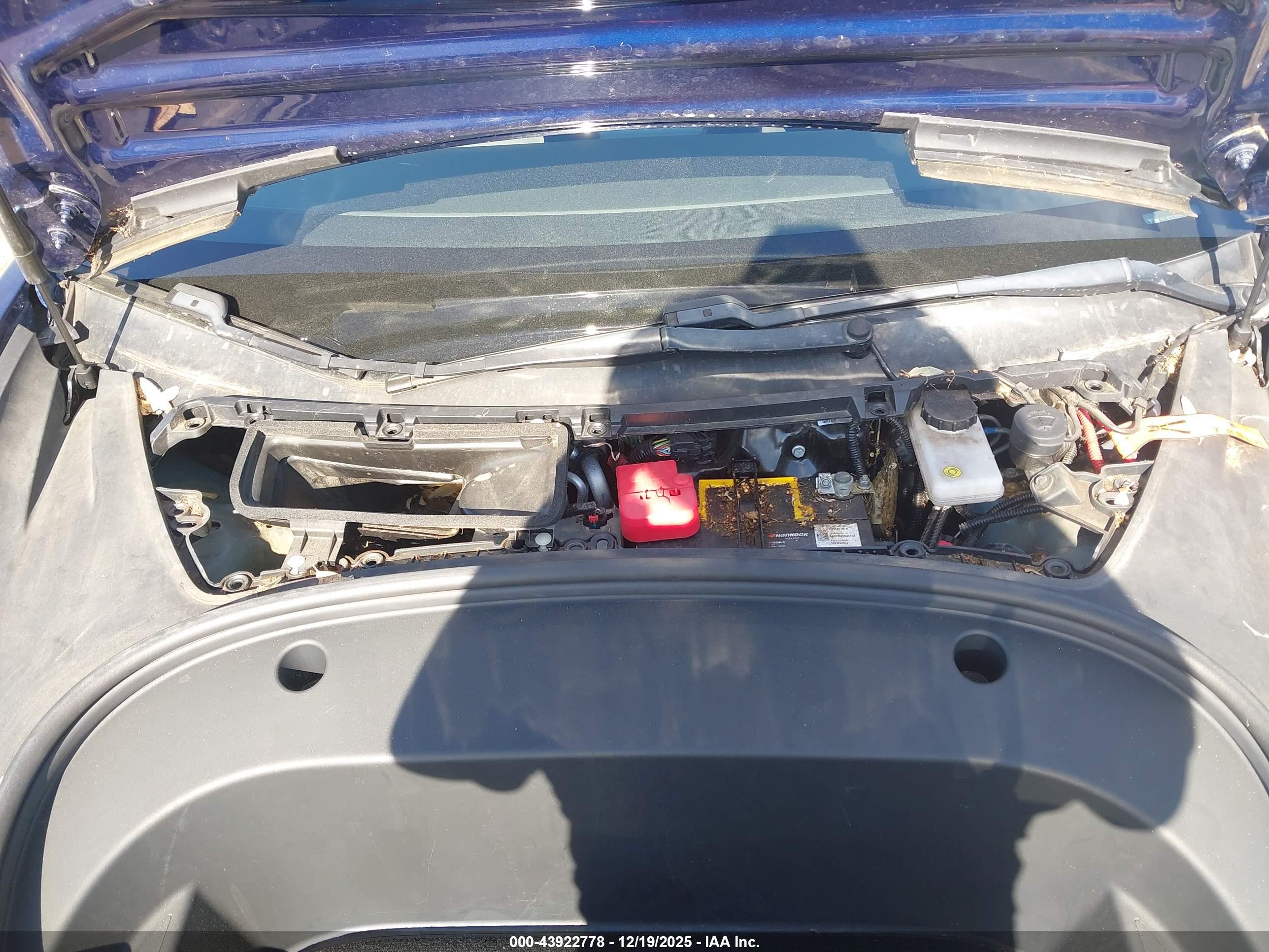 TESLA MODEL image 10