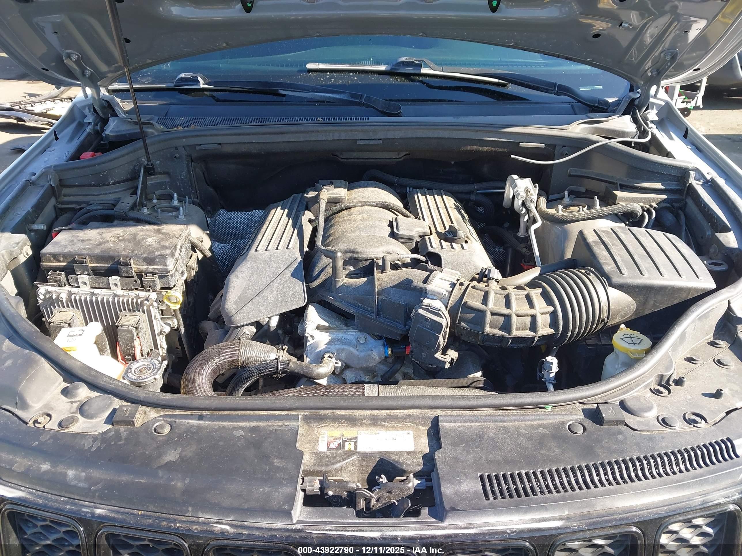 JEEP GRAND image 10