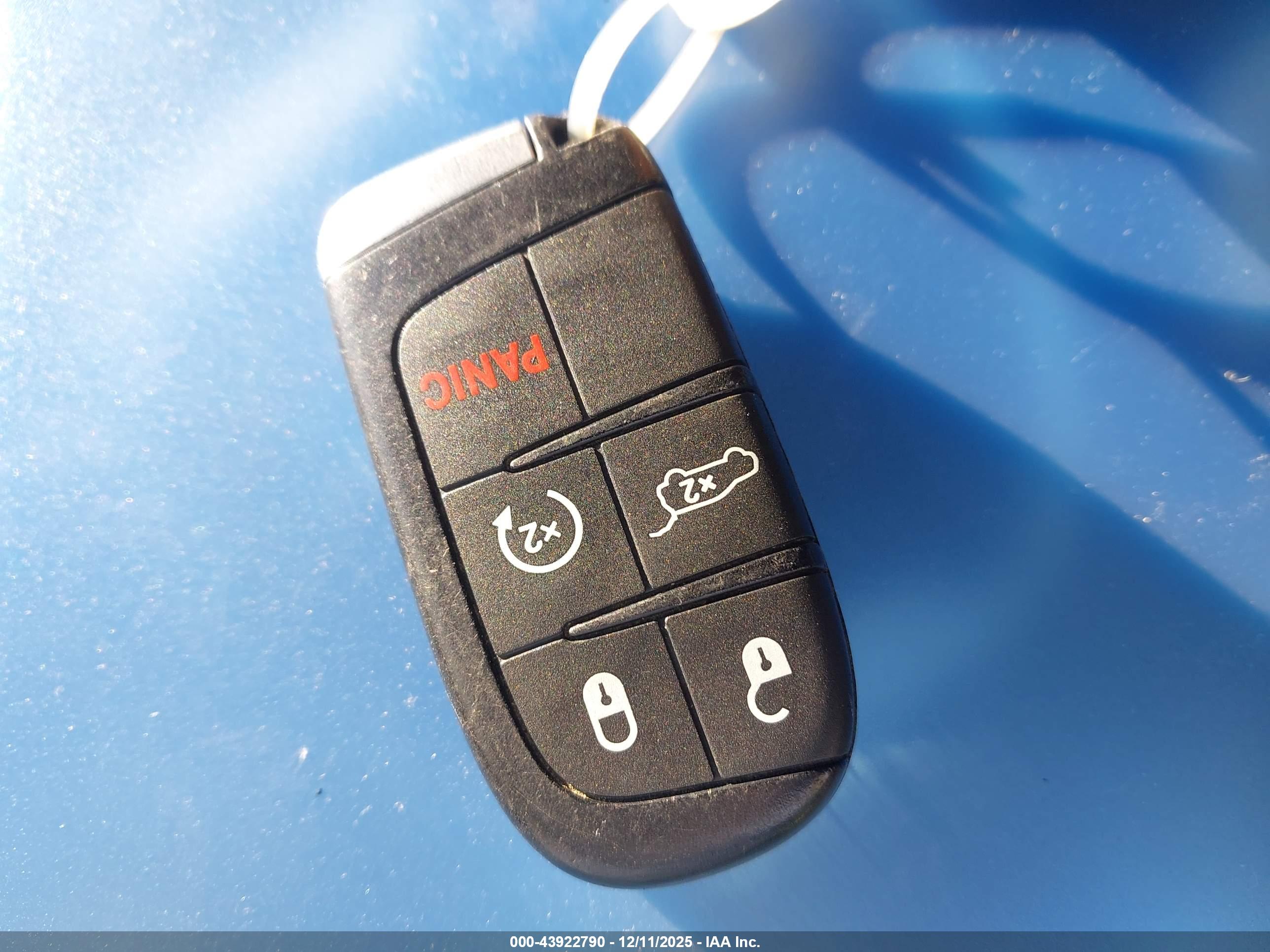 JEEP GRAND image 11