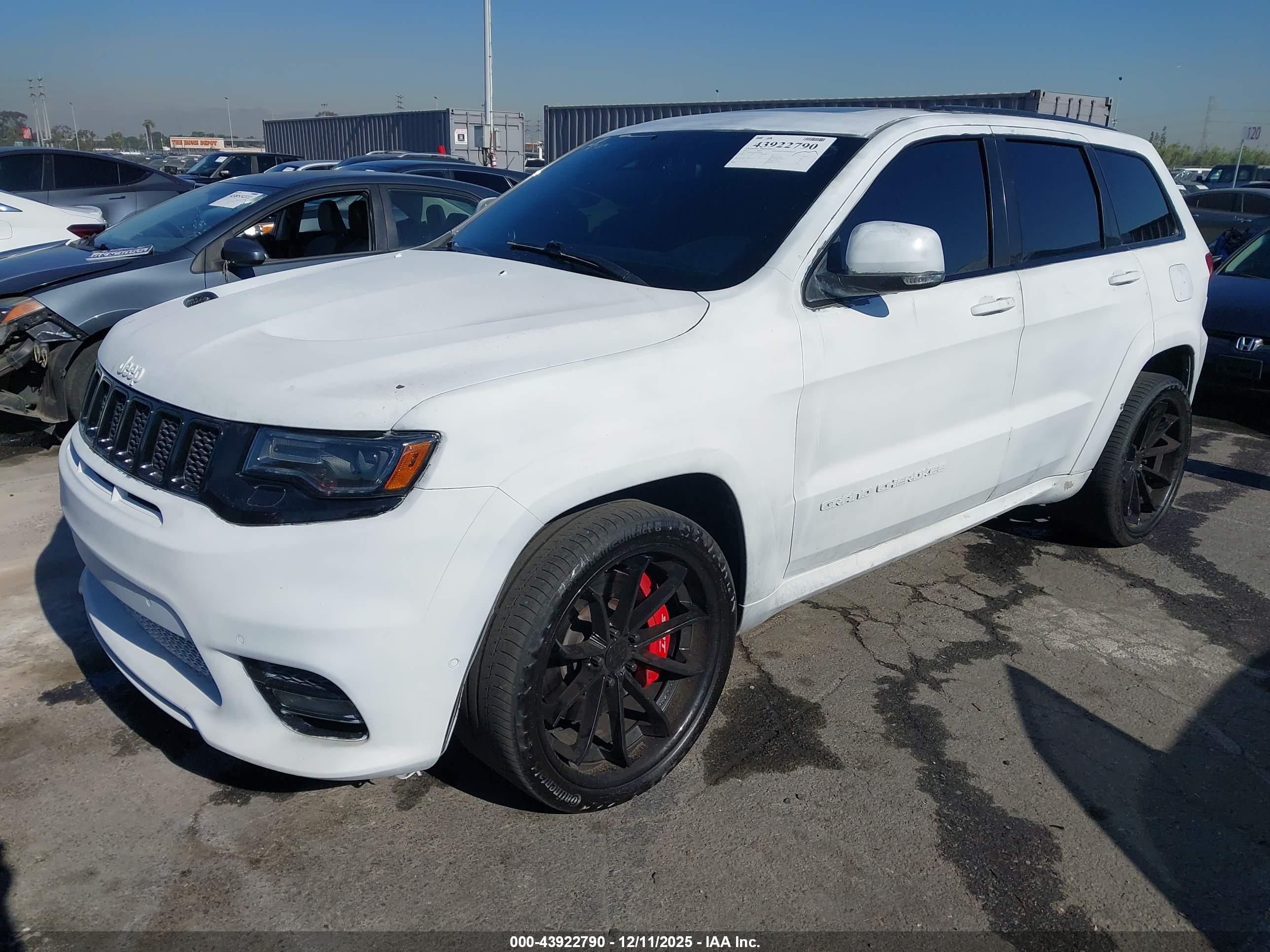 JEEP GRAND image 2