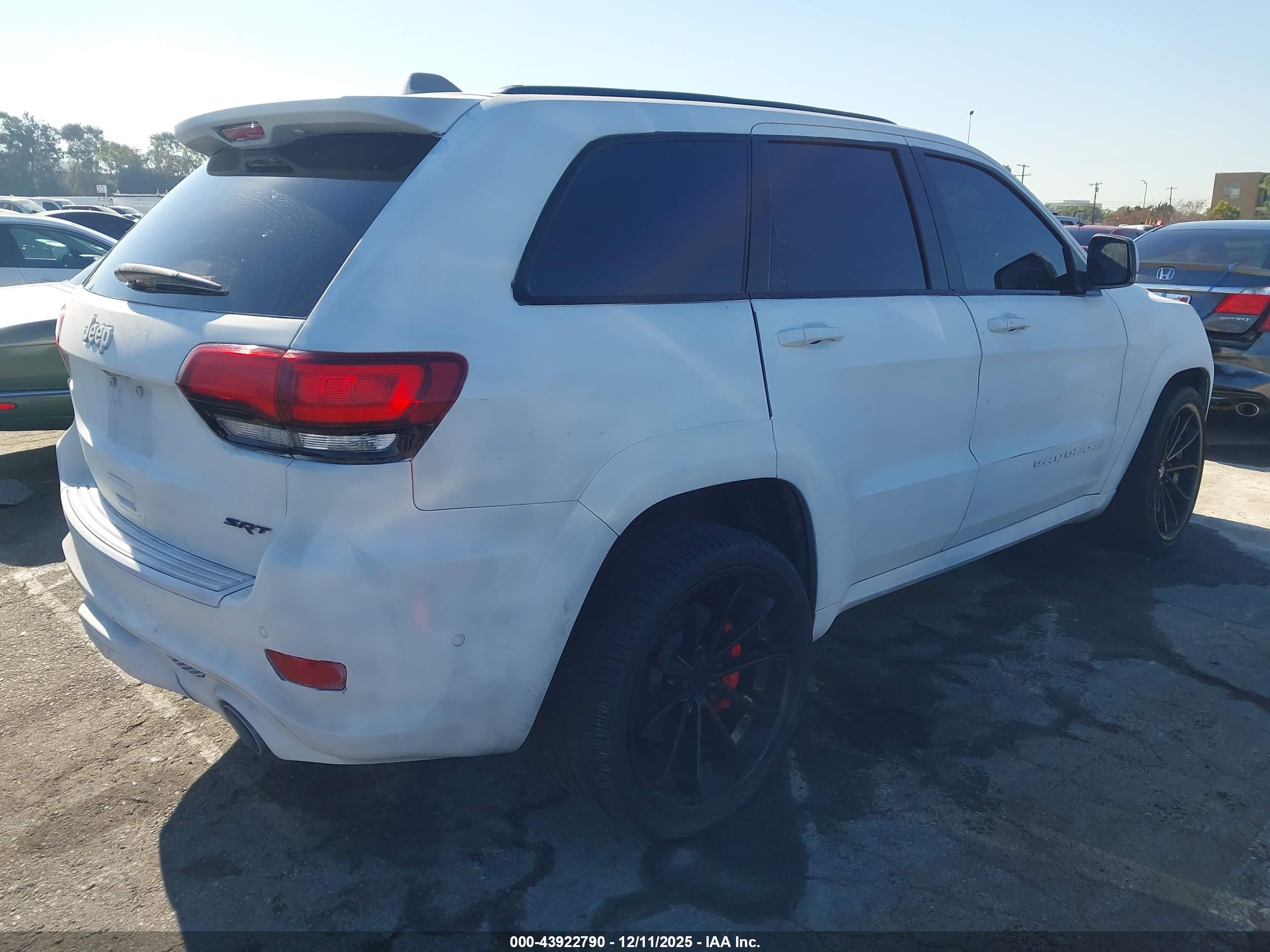 JEEP GRAND image 4