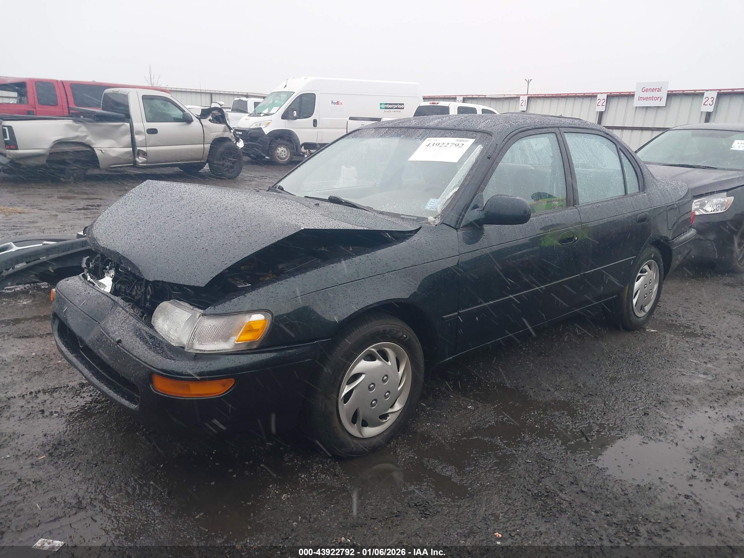 TOYOTA COROLLA image 2