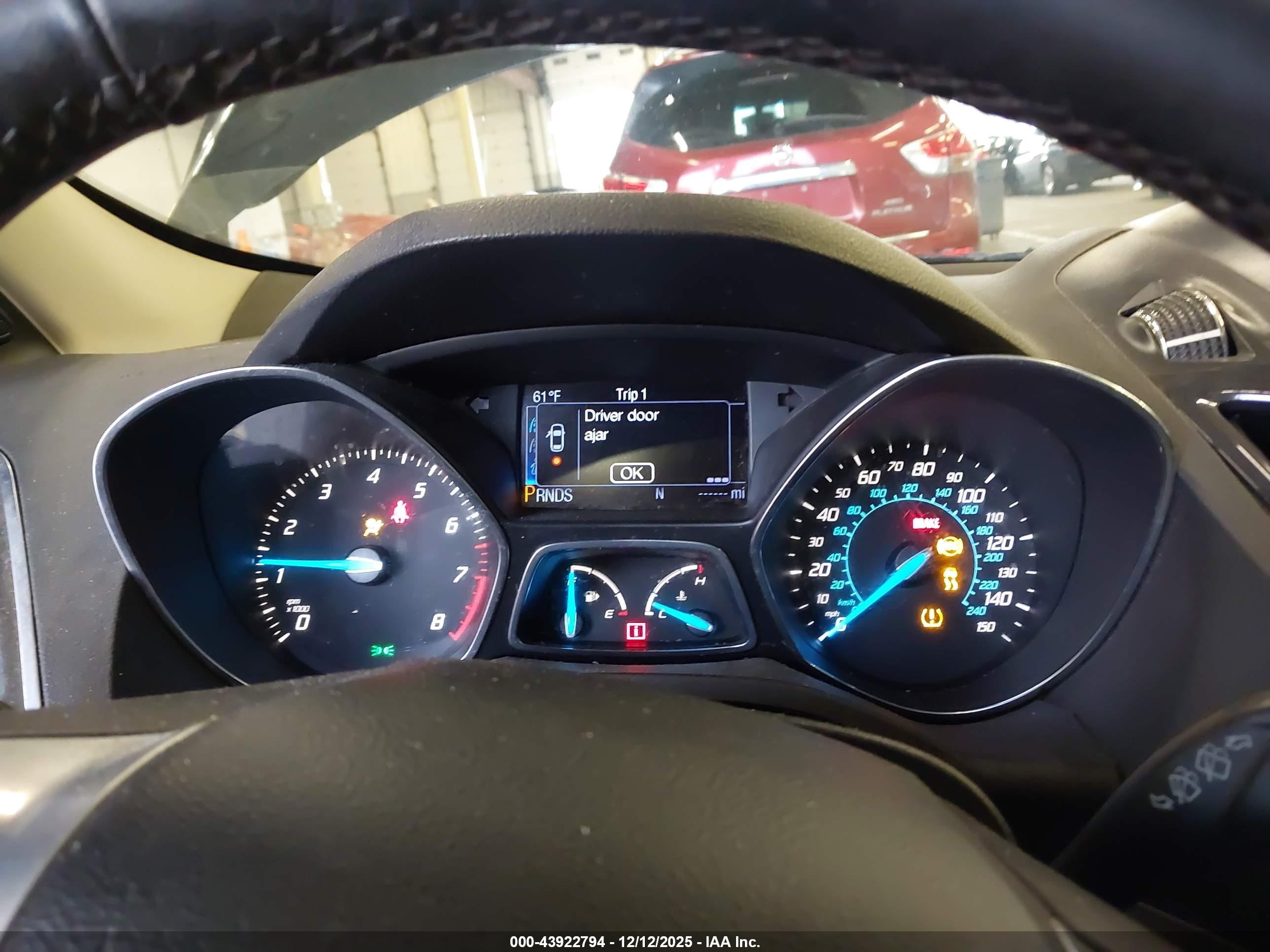 FORD ESCAPE image 7