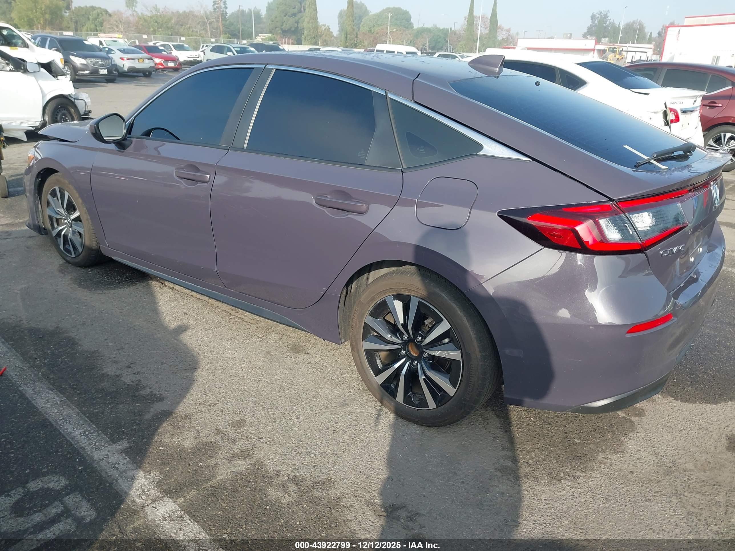 HONDA CIVIC image 3