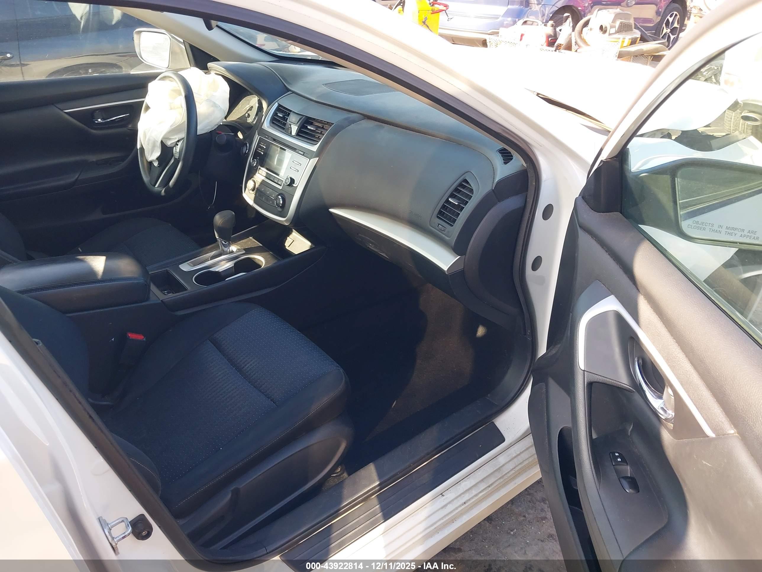 NISSAN ALTIMA image 5