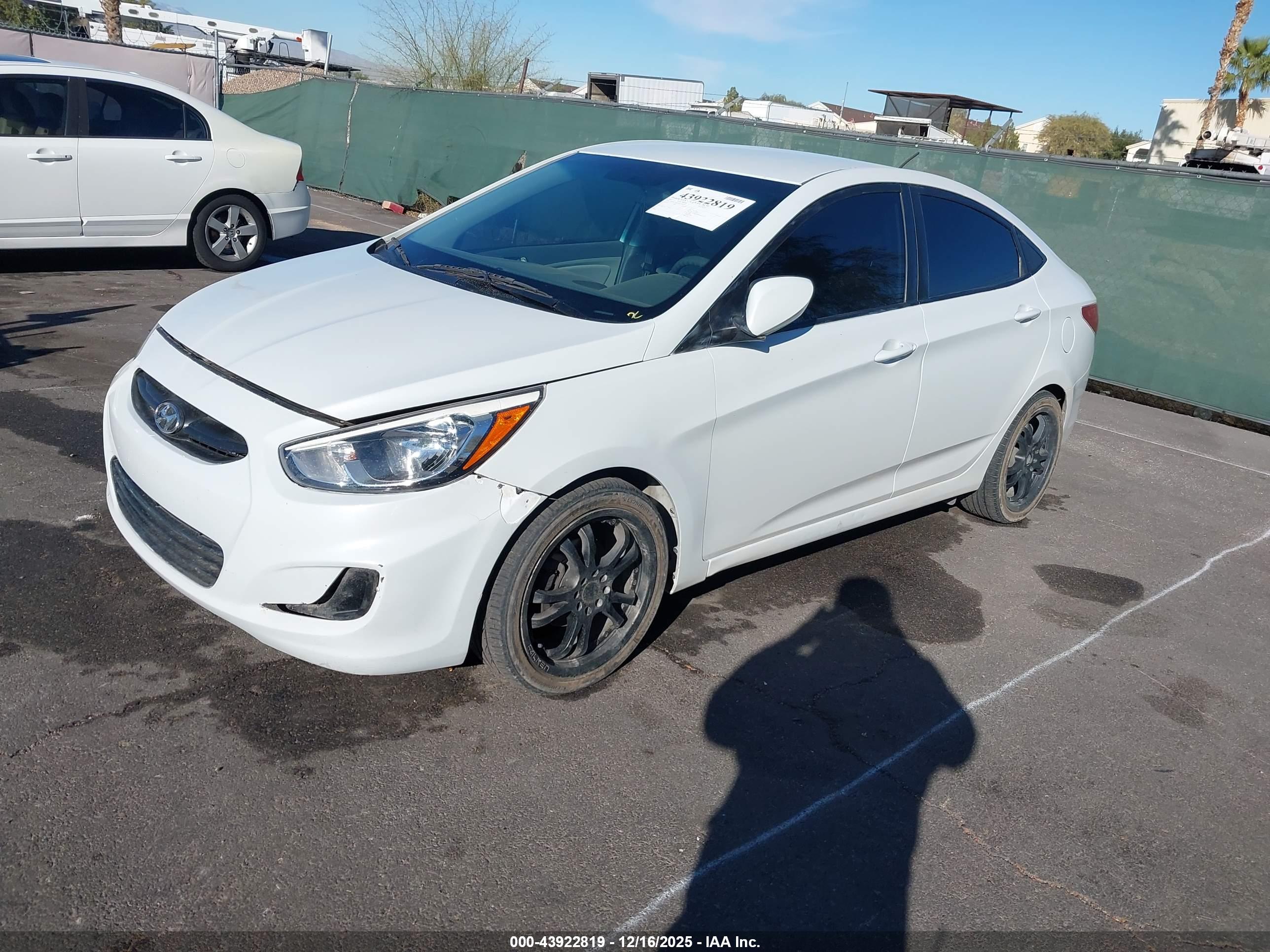 HYUNDAI ACCENT image 2