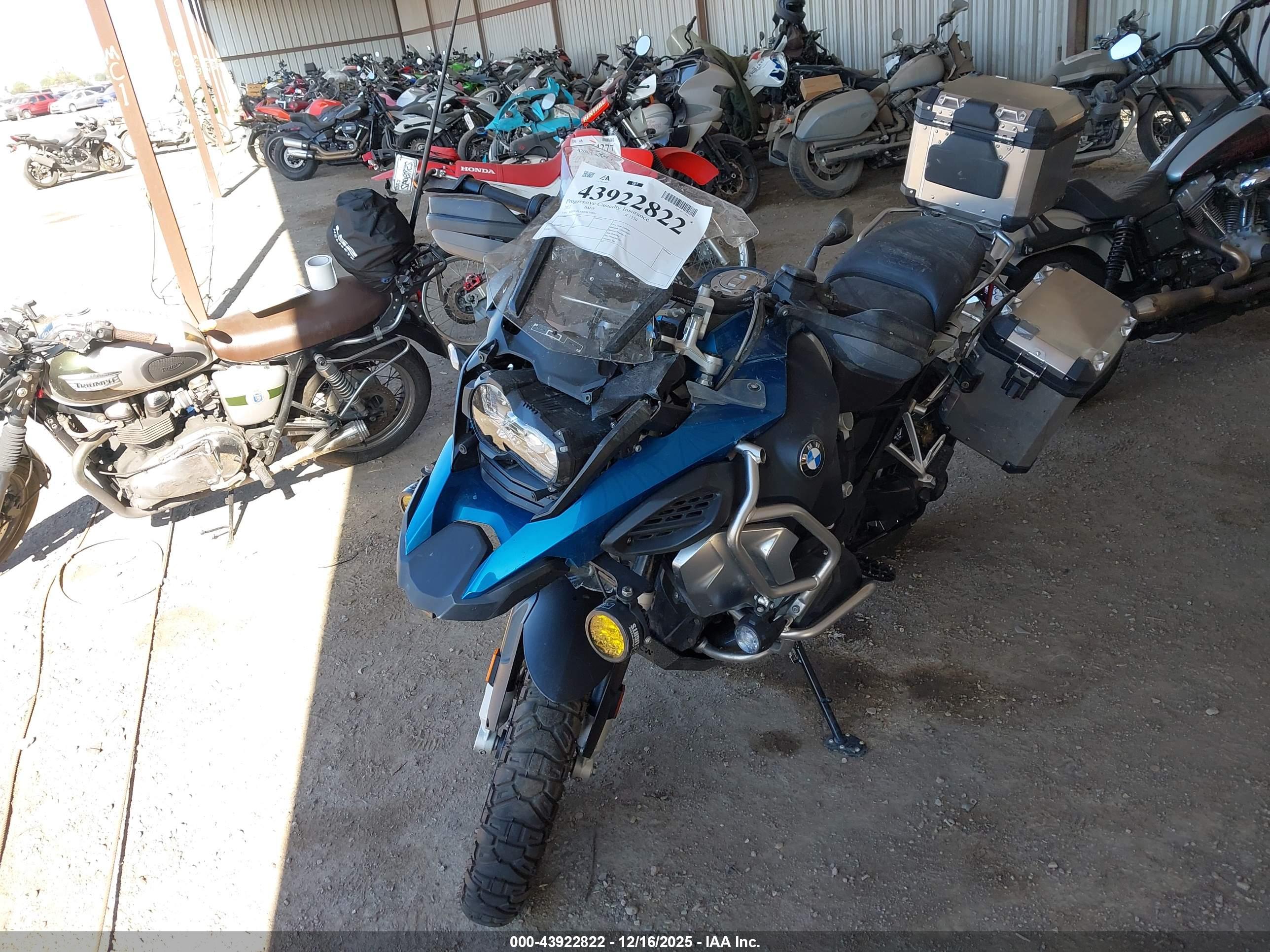 BMW R image 2