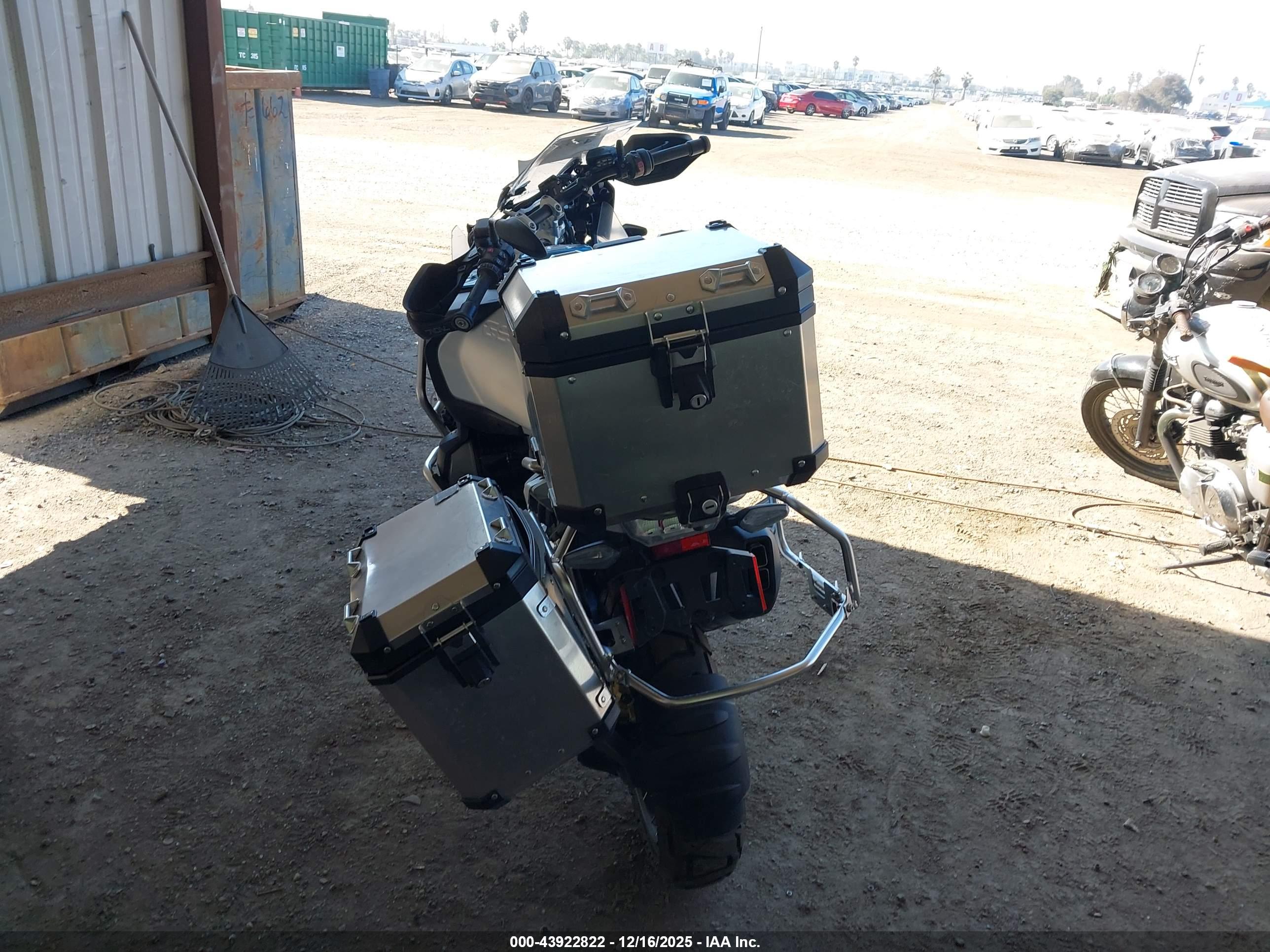 BMW R image 6
