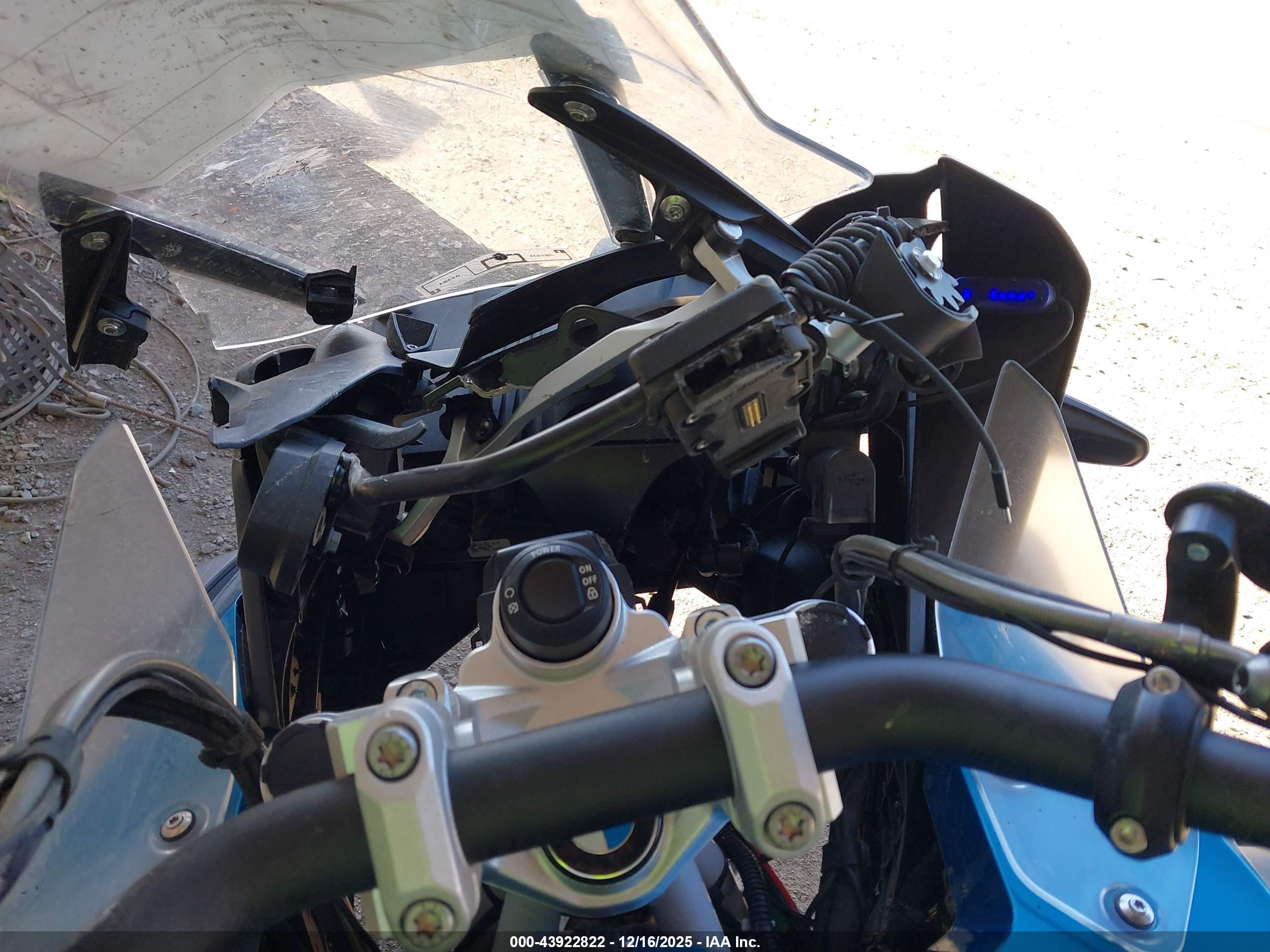 BMW R image 7