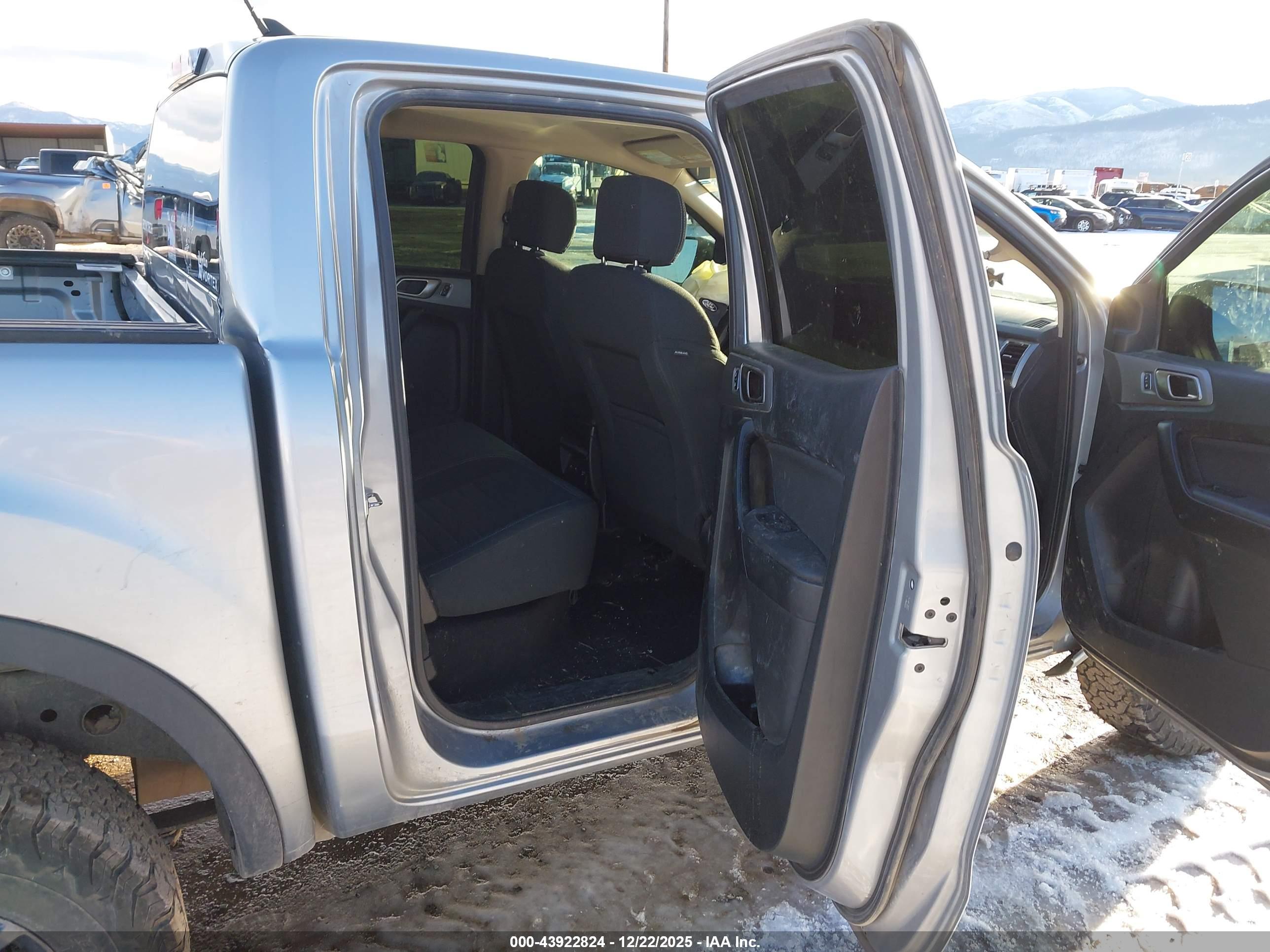 FORD RANGER image 8
